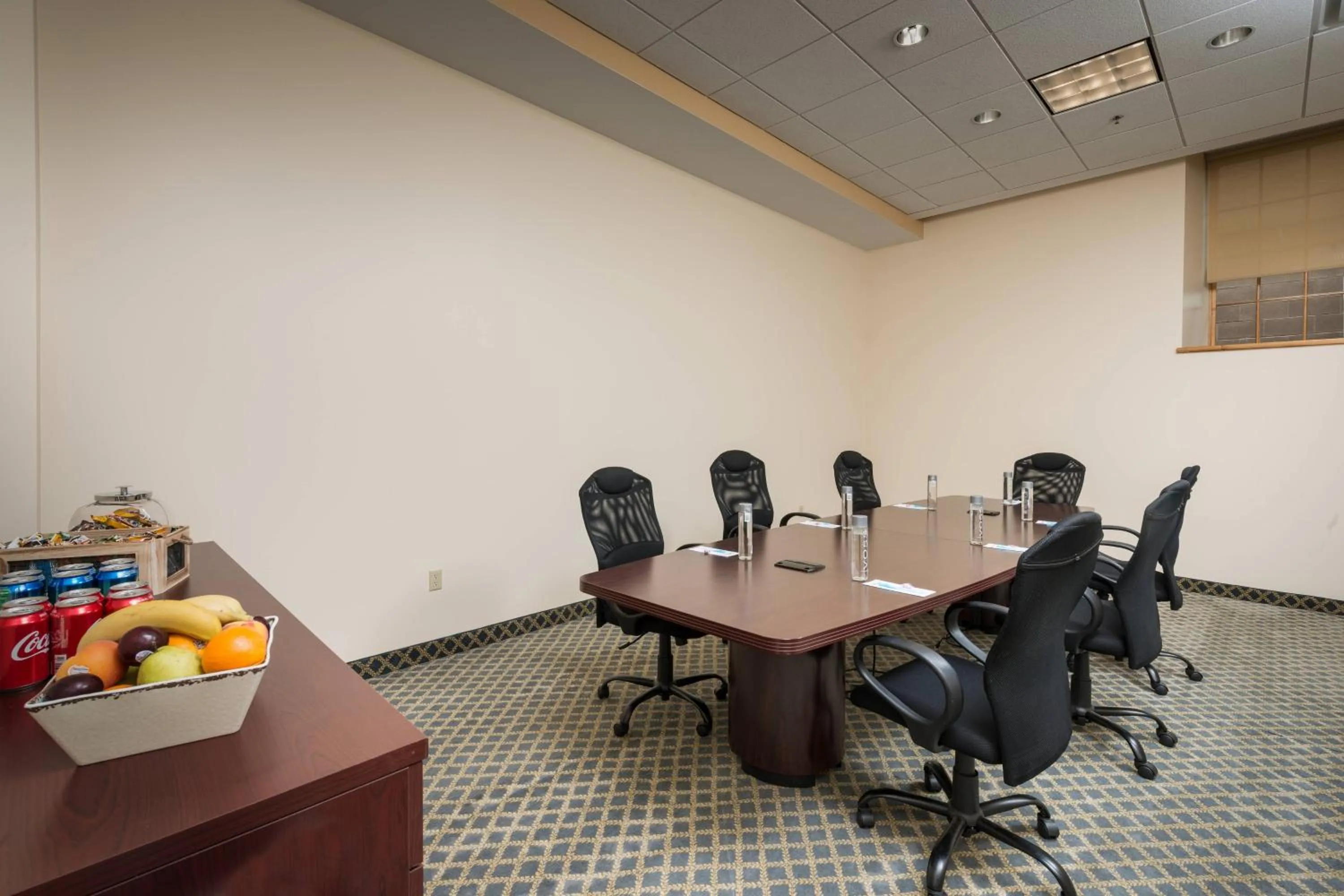 Meeting/conference room in Fairfield Inn and Suites by Marriott New Bedford