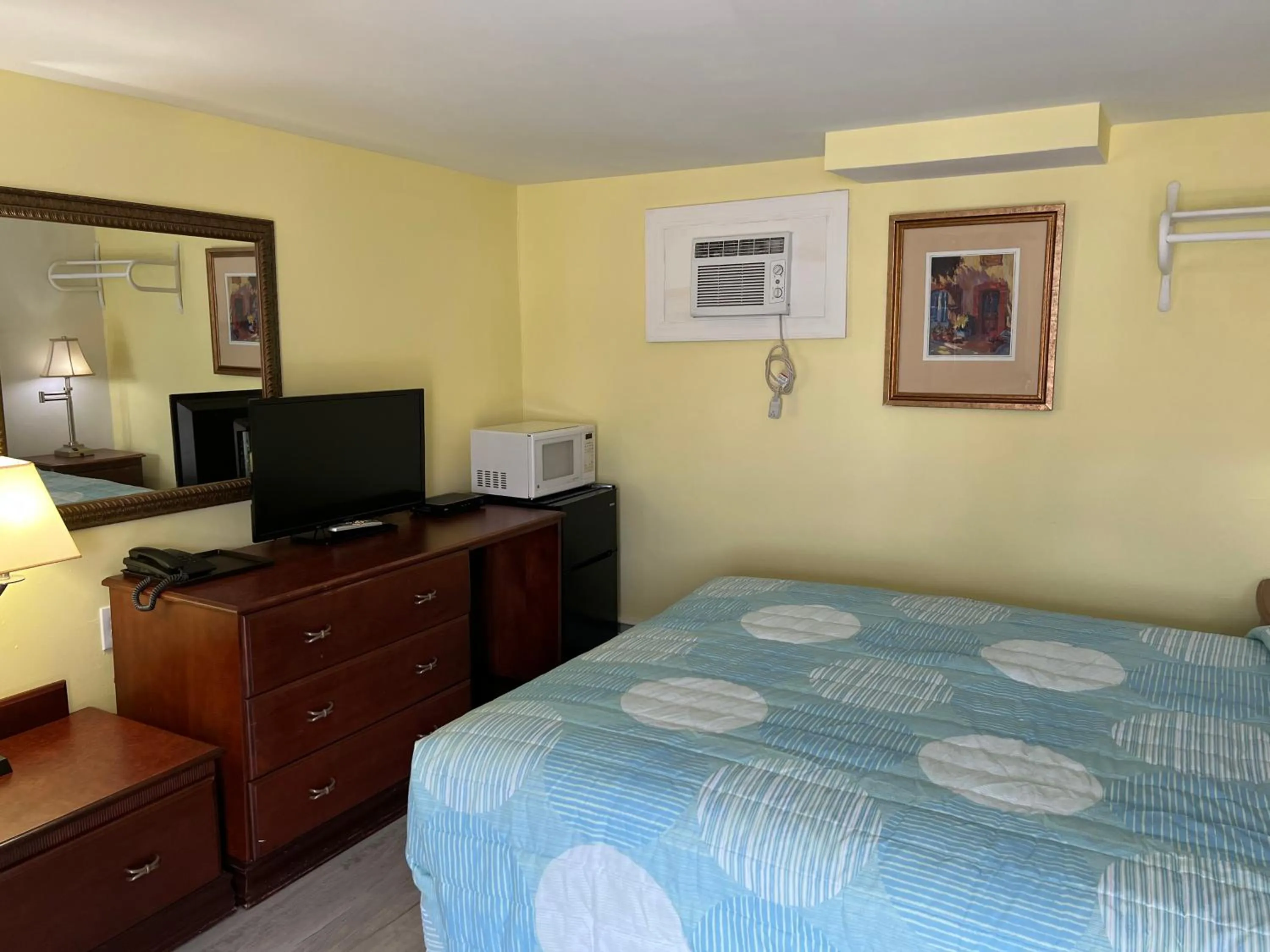 Photo of the whole room in Budget Inn Motel Suites Somers Point