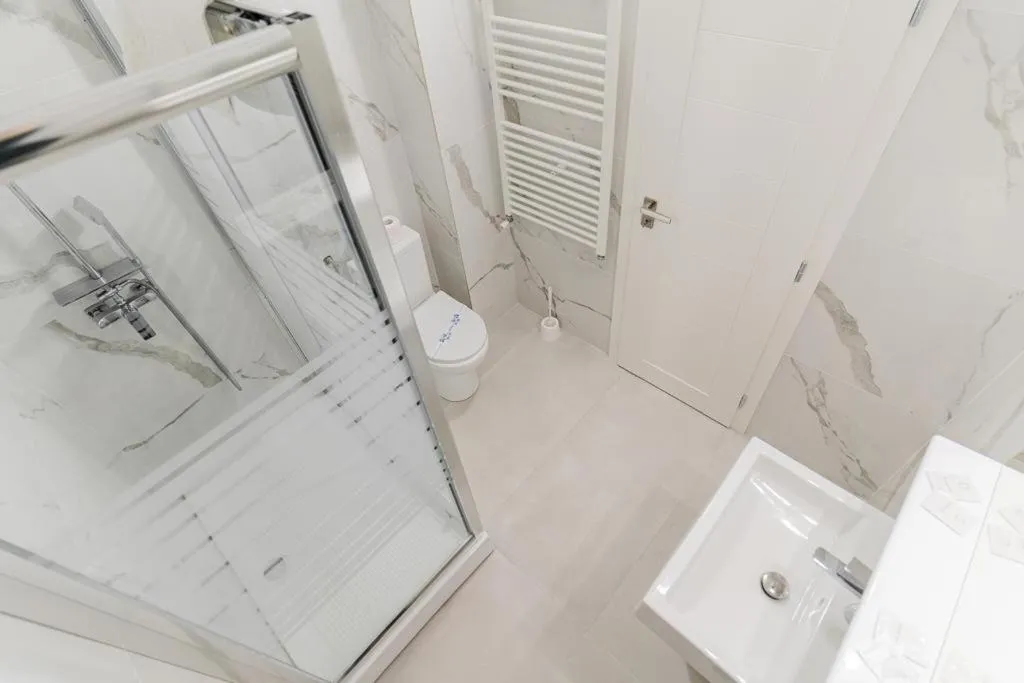 Shower in Pensiunea Elisei