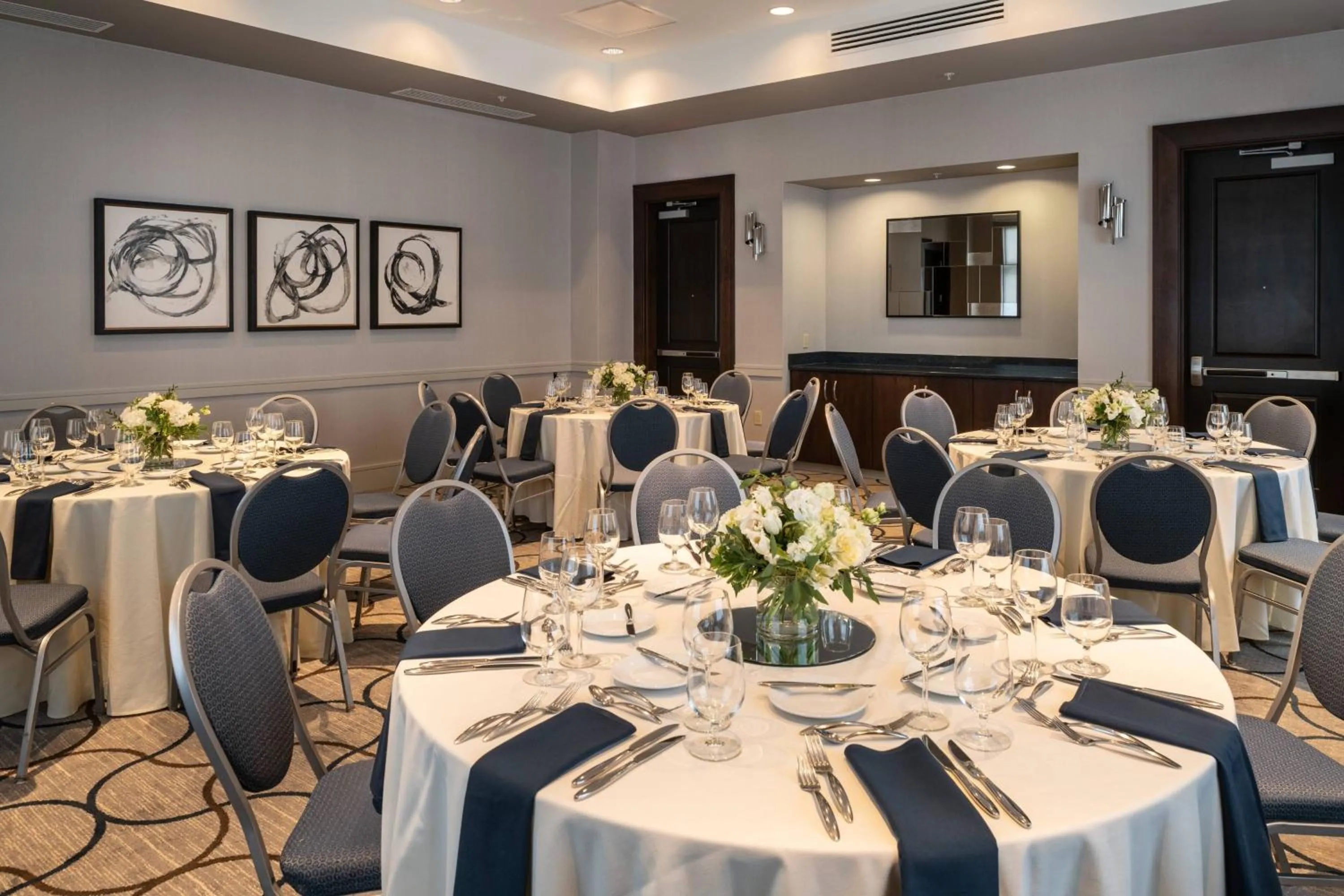 Meeting/conference room in Residence Inn by Marriott Portsmouth Downtown