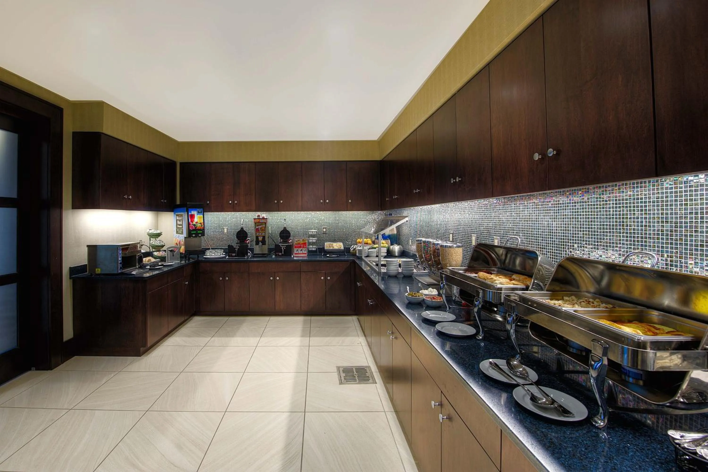 Breakfast in Residence Inn by Marriott Portsmouth Downtown