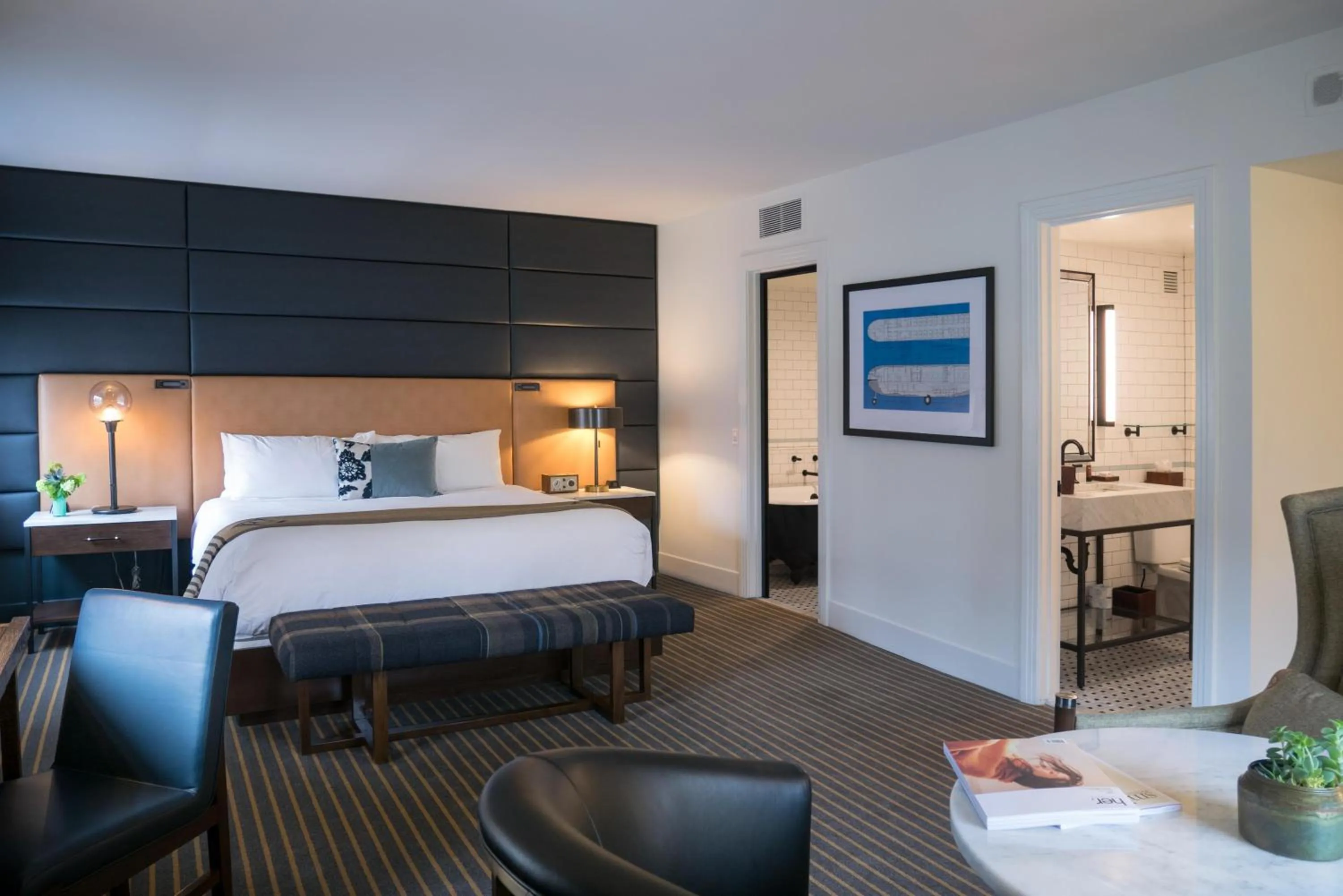 Bed in Hotel Theodore Seattle Downtown, Tapestry by Hilton