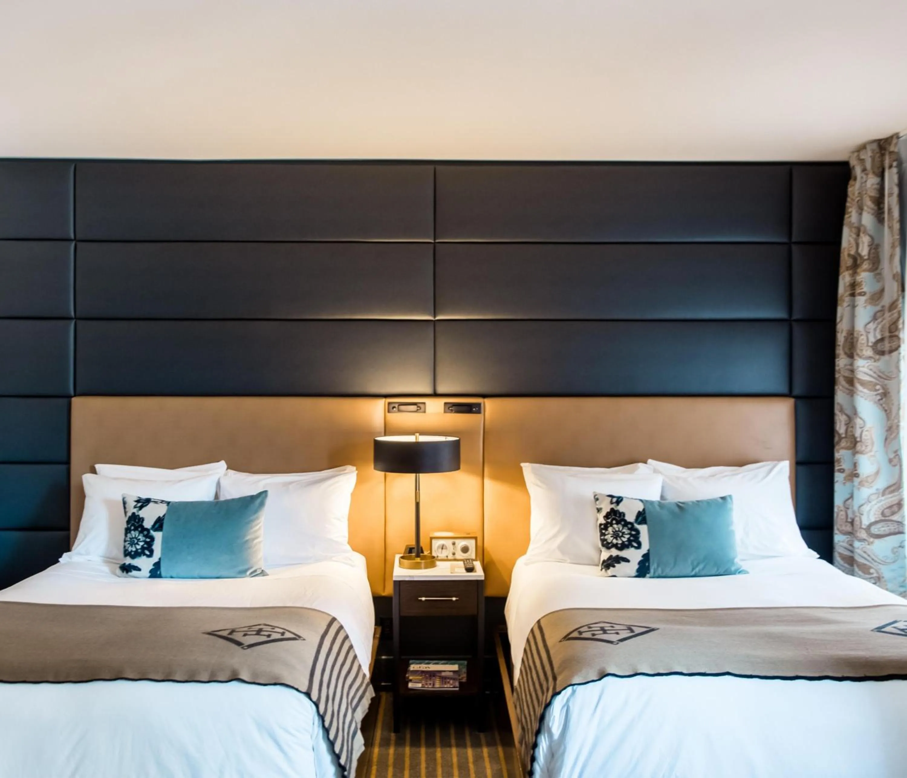 Bed in Hotel Theodore Seattle Downtown, Tapestry by Hilton