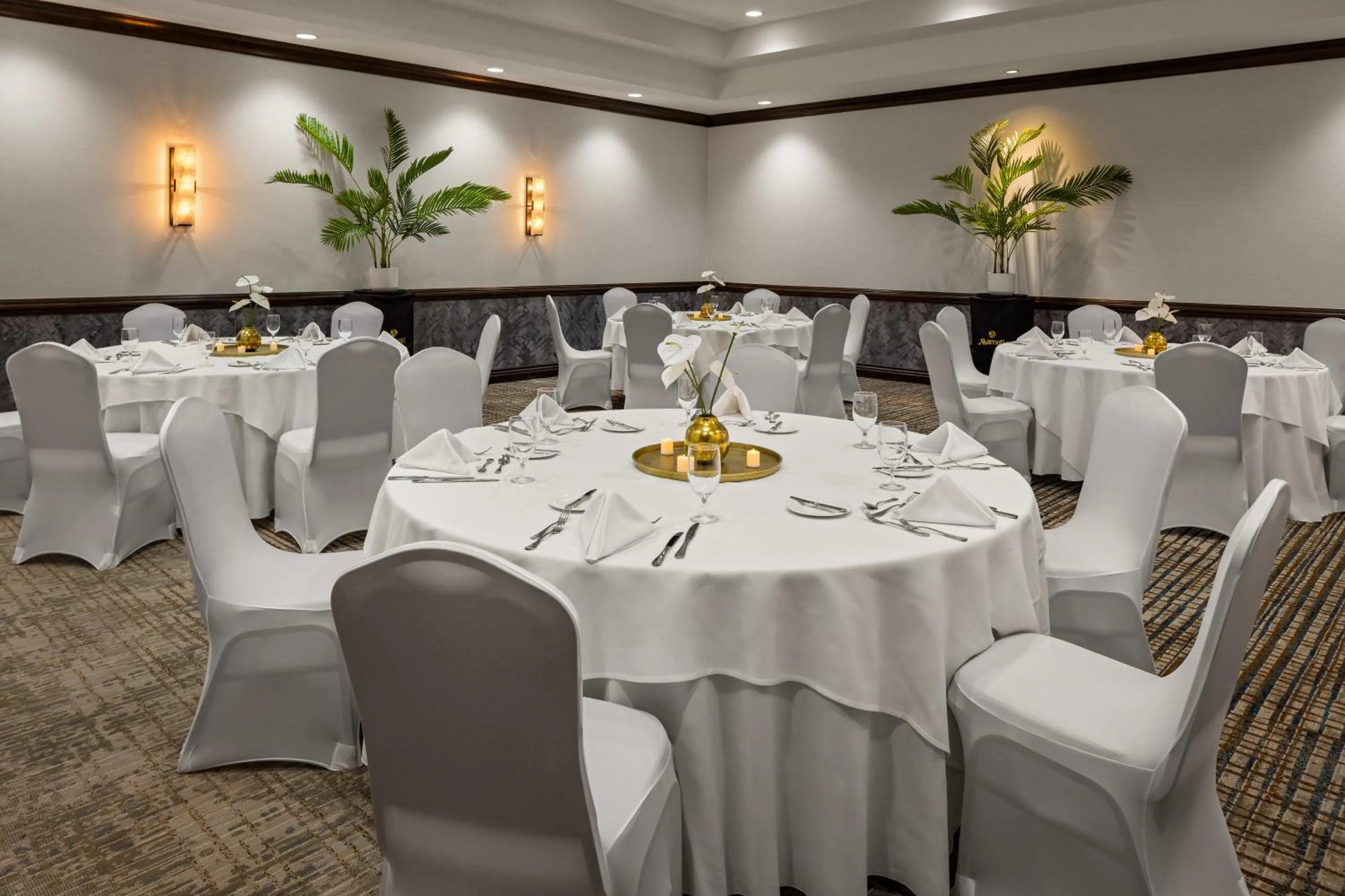 Meeting/conference room in Marriott Bloomington Normal Hotel and Conference Center