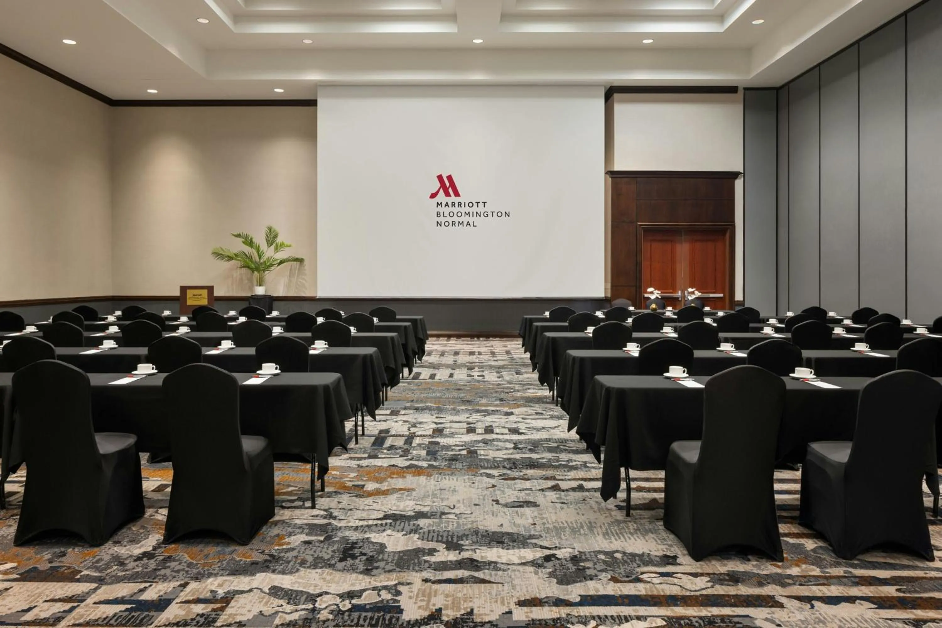 Meeting/conference room in Marriott Bloomington Normal Hotel and Conference Center