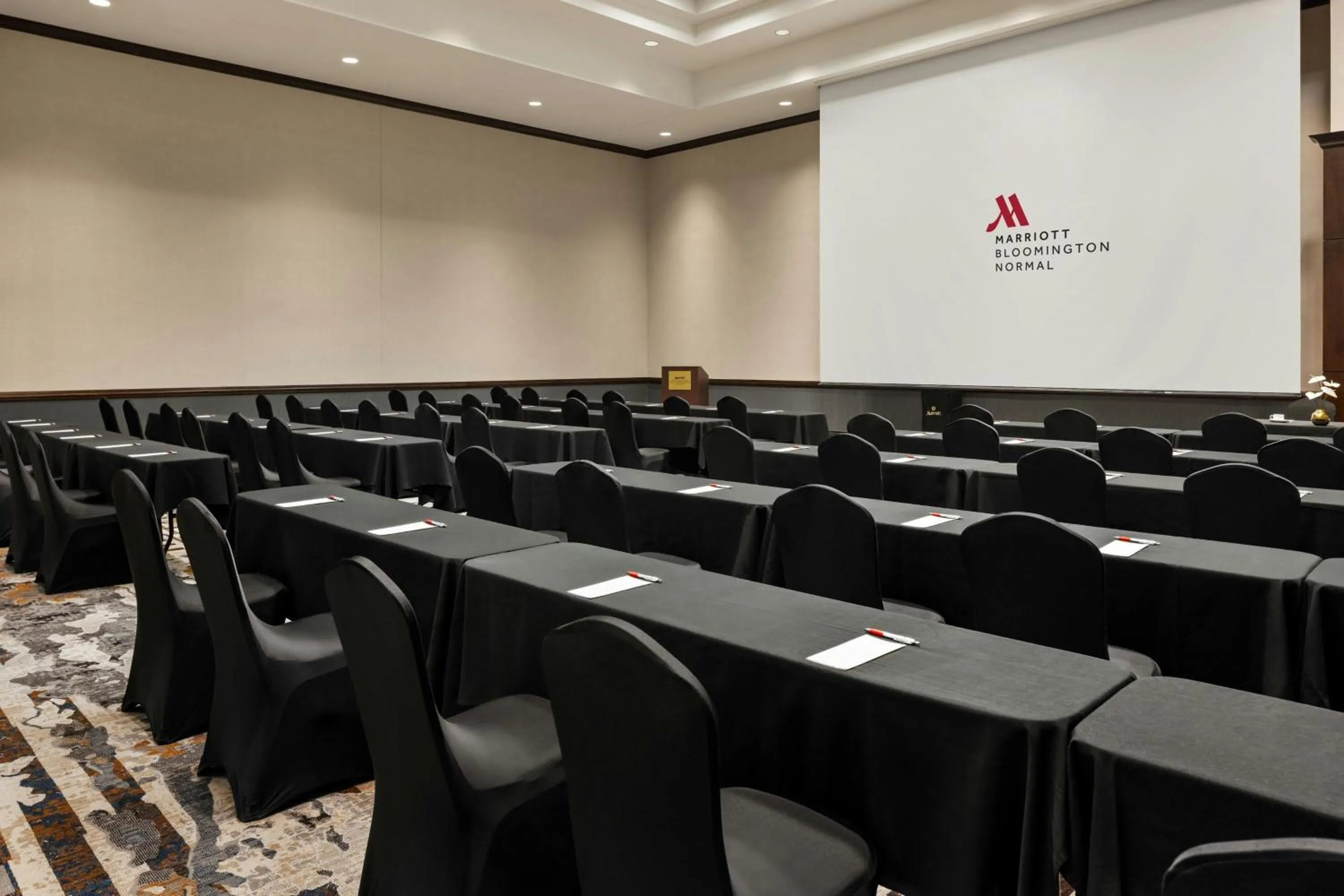 Meeting/conference room in Marriott Bloomington Normal Hotel and Conference Center