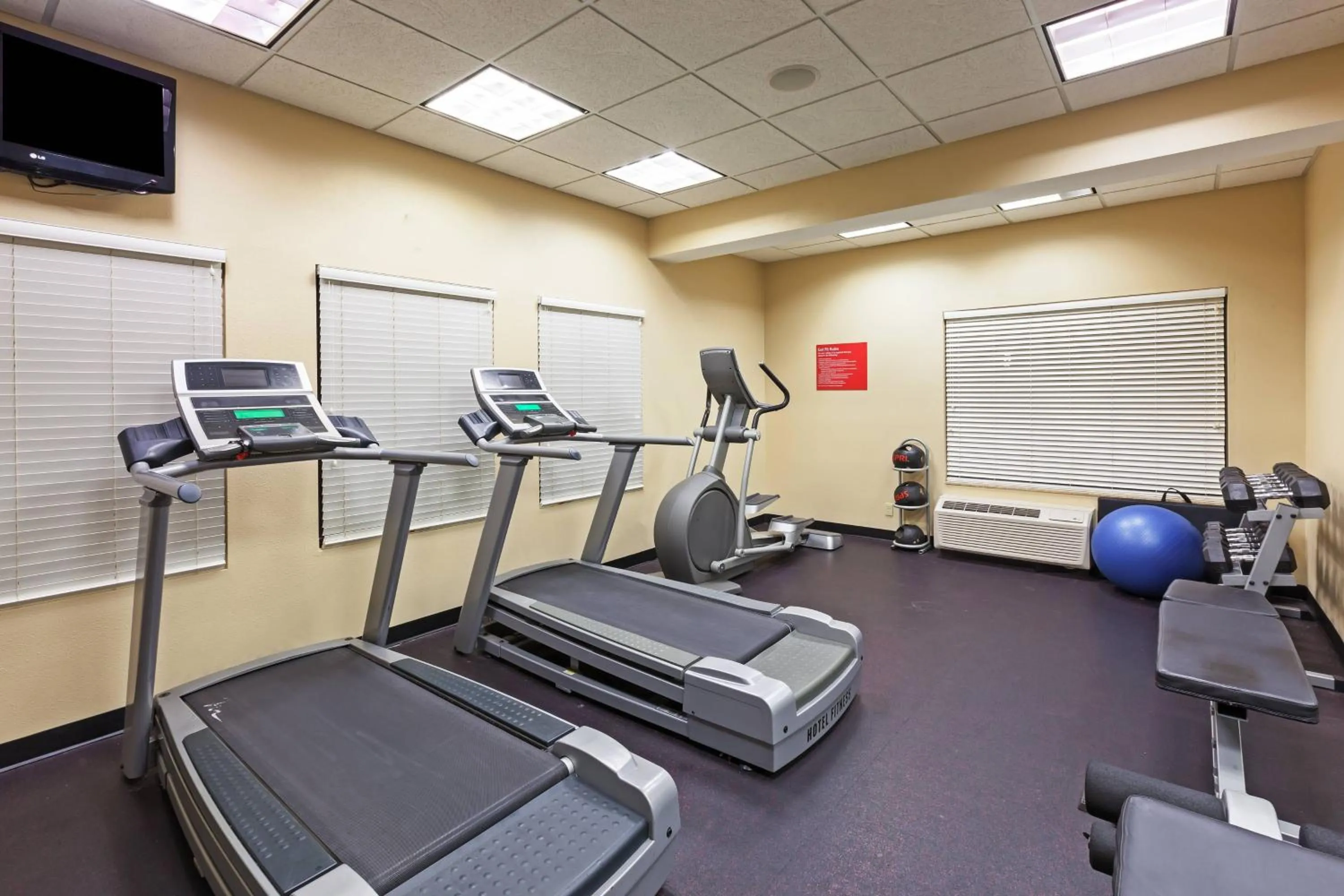 Fitness centre/facilities in TownePlace Suites by Marriott Tulsa North/Owasso