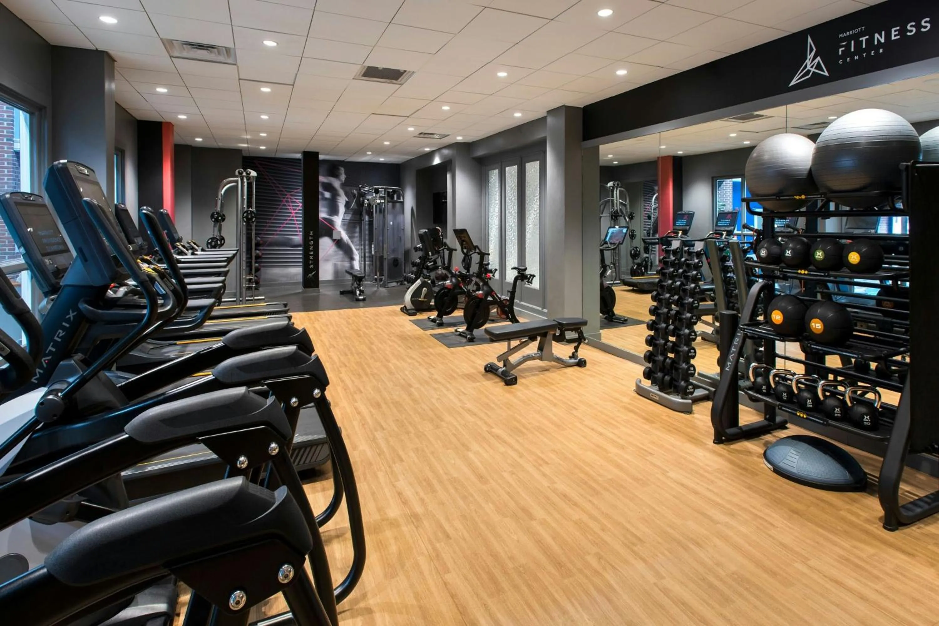 Fitness centre/facilities in Marriott Providence Downtown