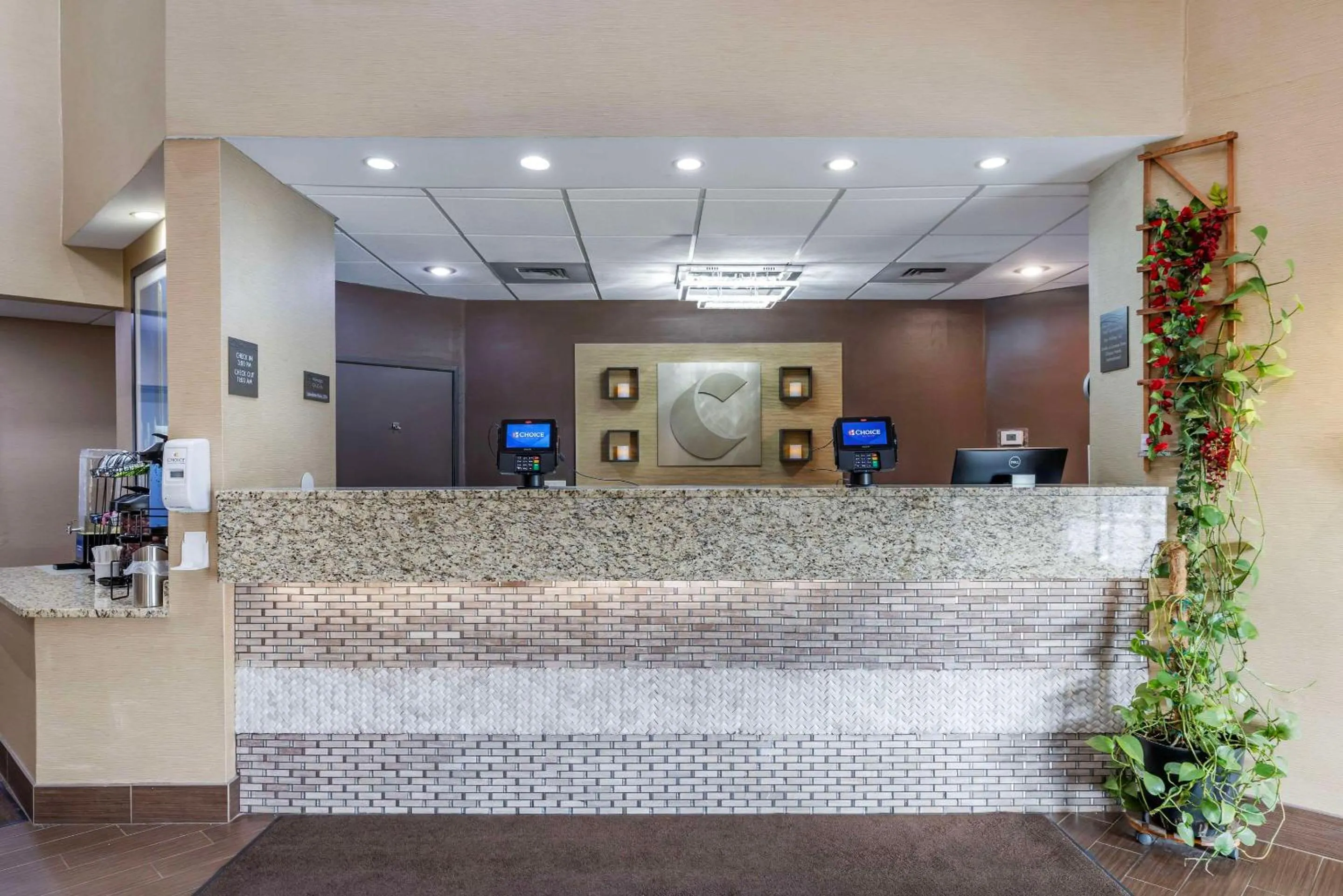 Lobby or reception in Comfort Inn Grain Valley