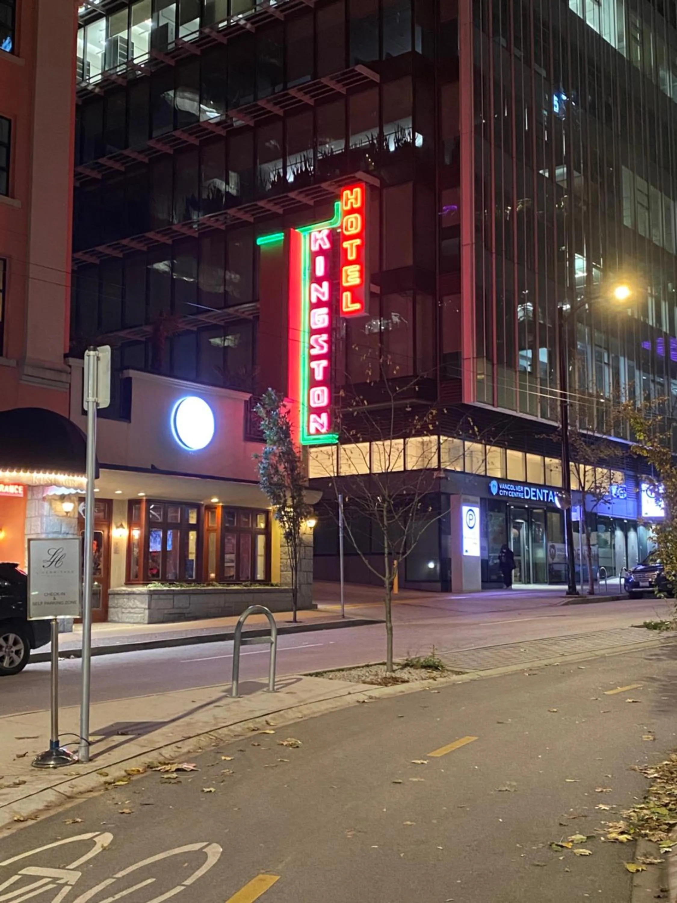 Property building in Kingston Hotel