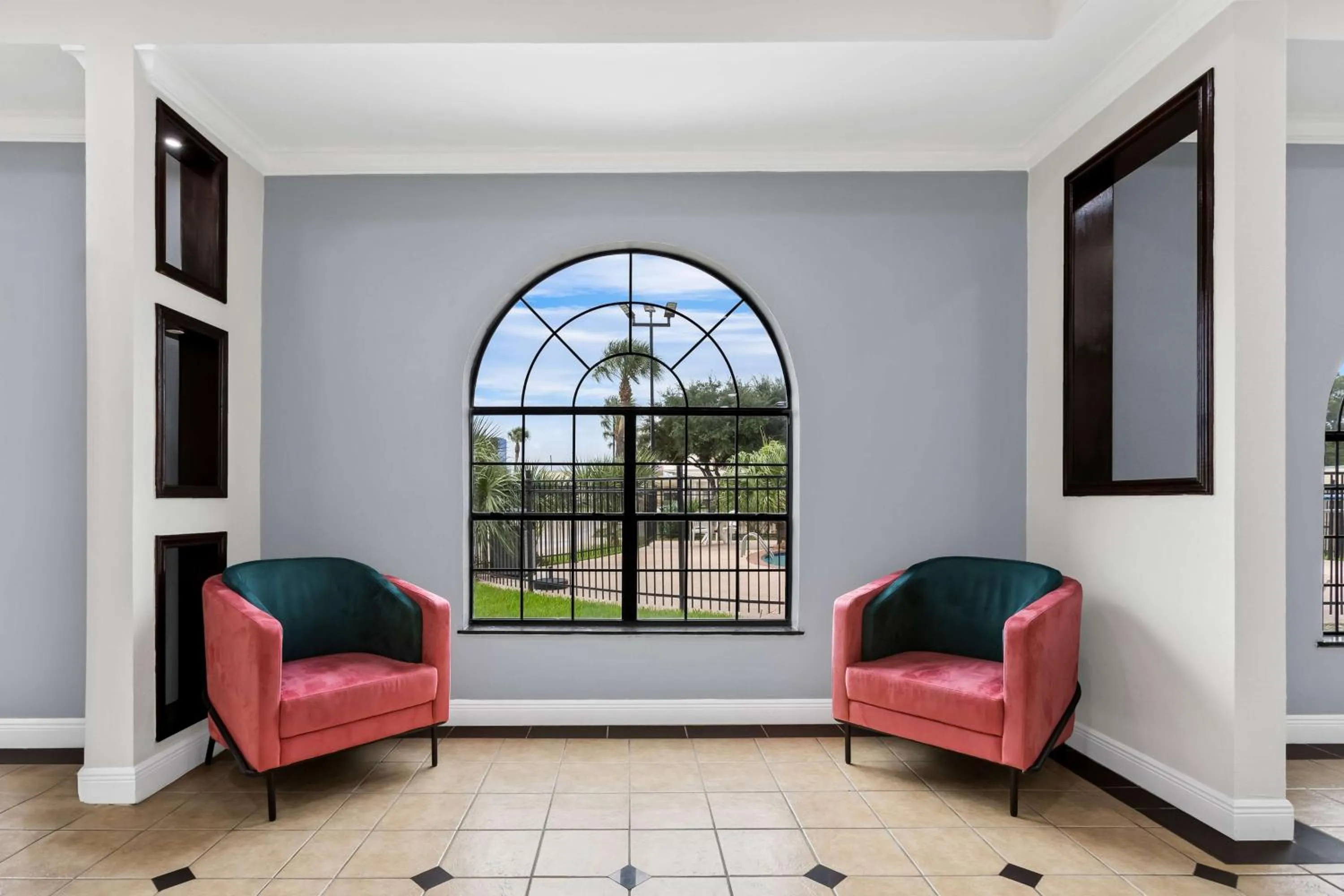 Lobby or reception in Sonesta Essential Beaumont