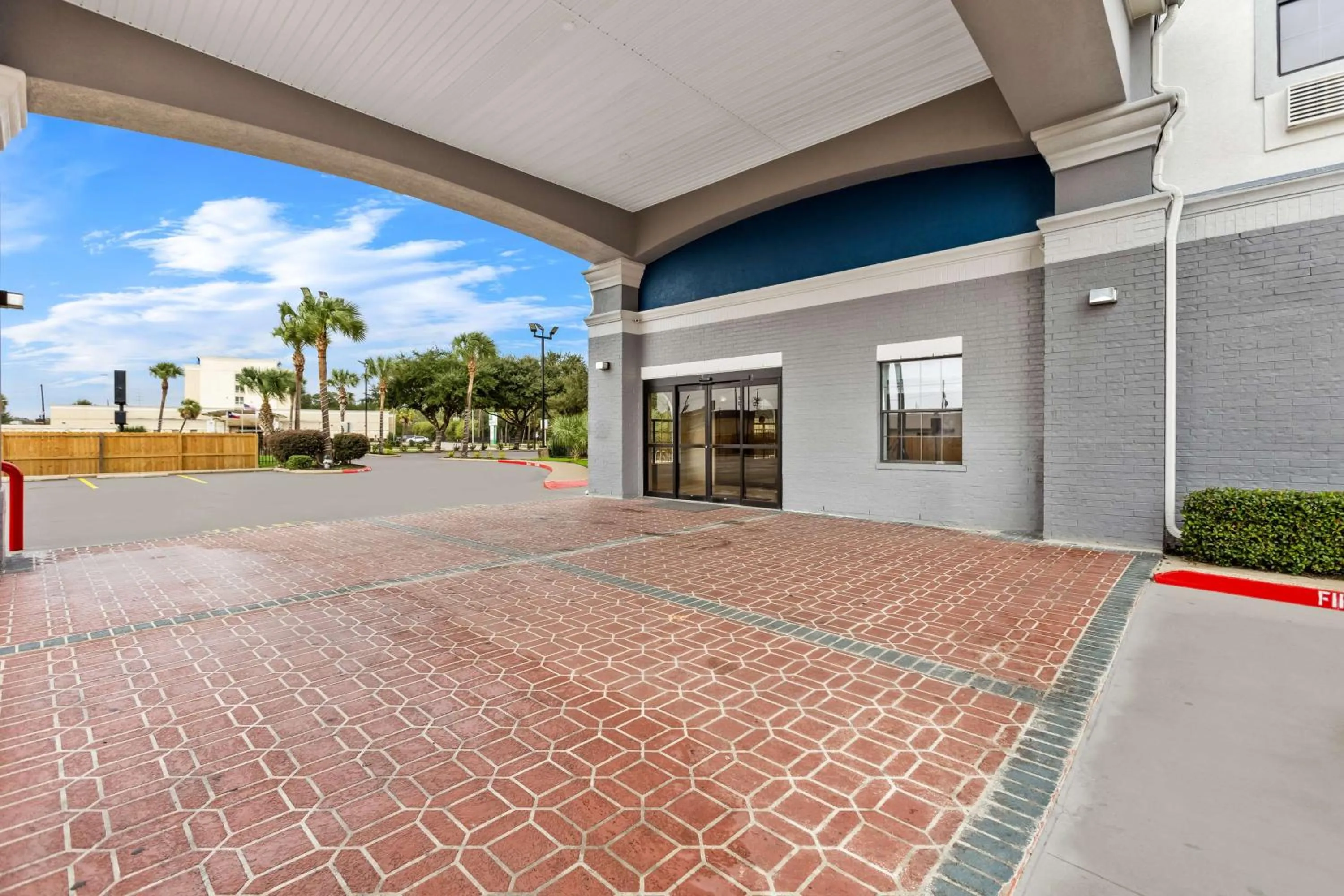 Property building in Sonesta Essential Beaumont