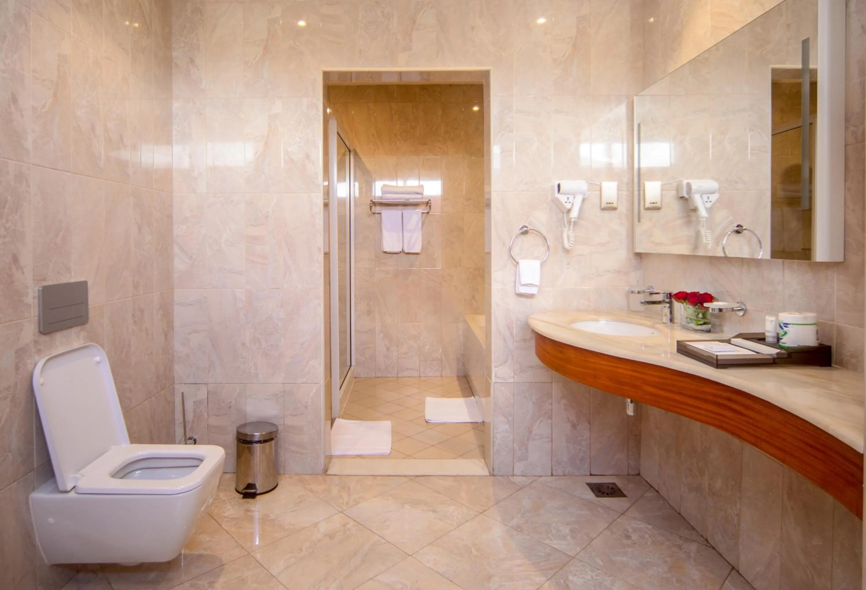 Shower in Golden Tulip Canaan Kampala