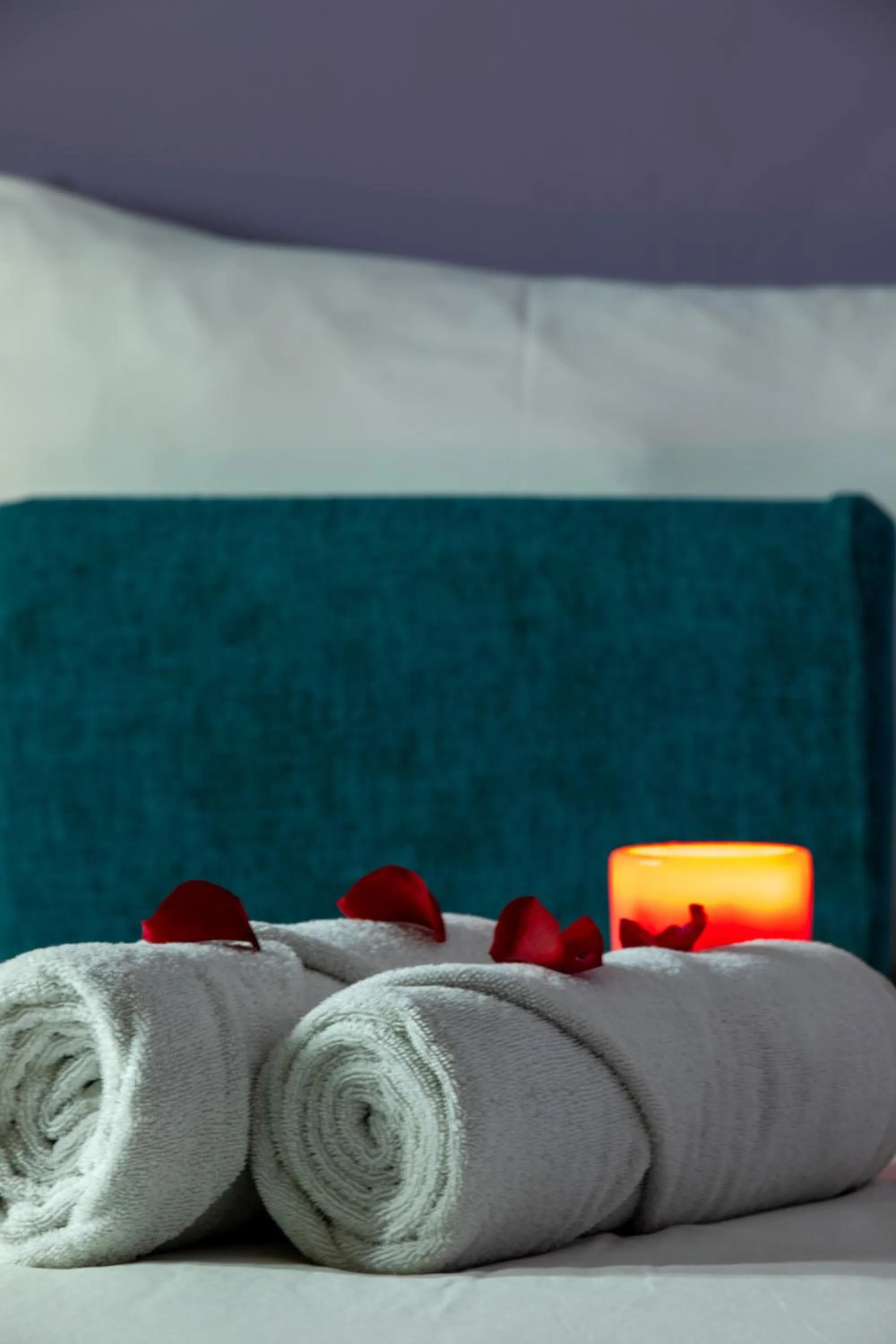 Bed in Golden Tulip Canaan Kampala