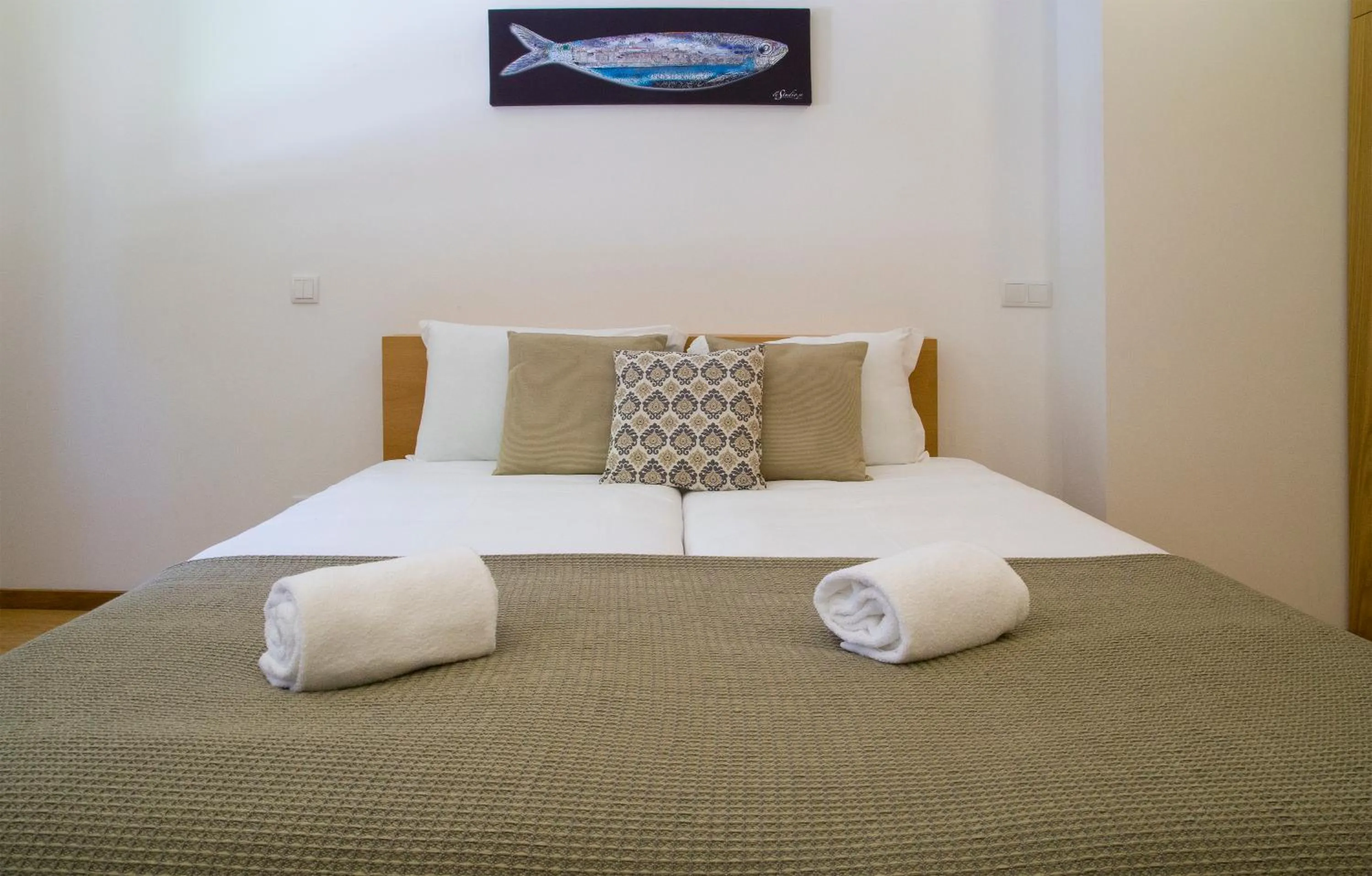 Bedroom, Bed in Spot Apartments Trindade