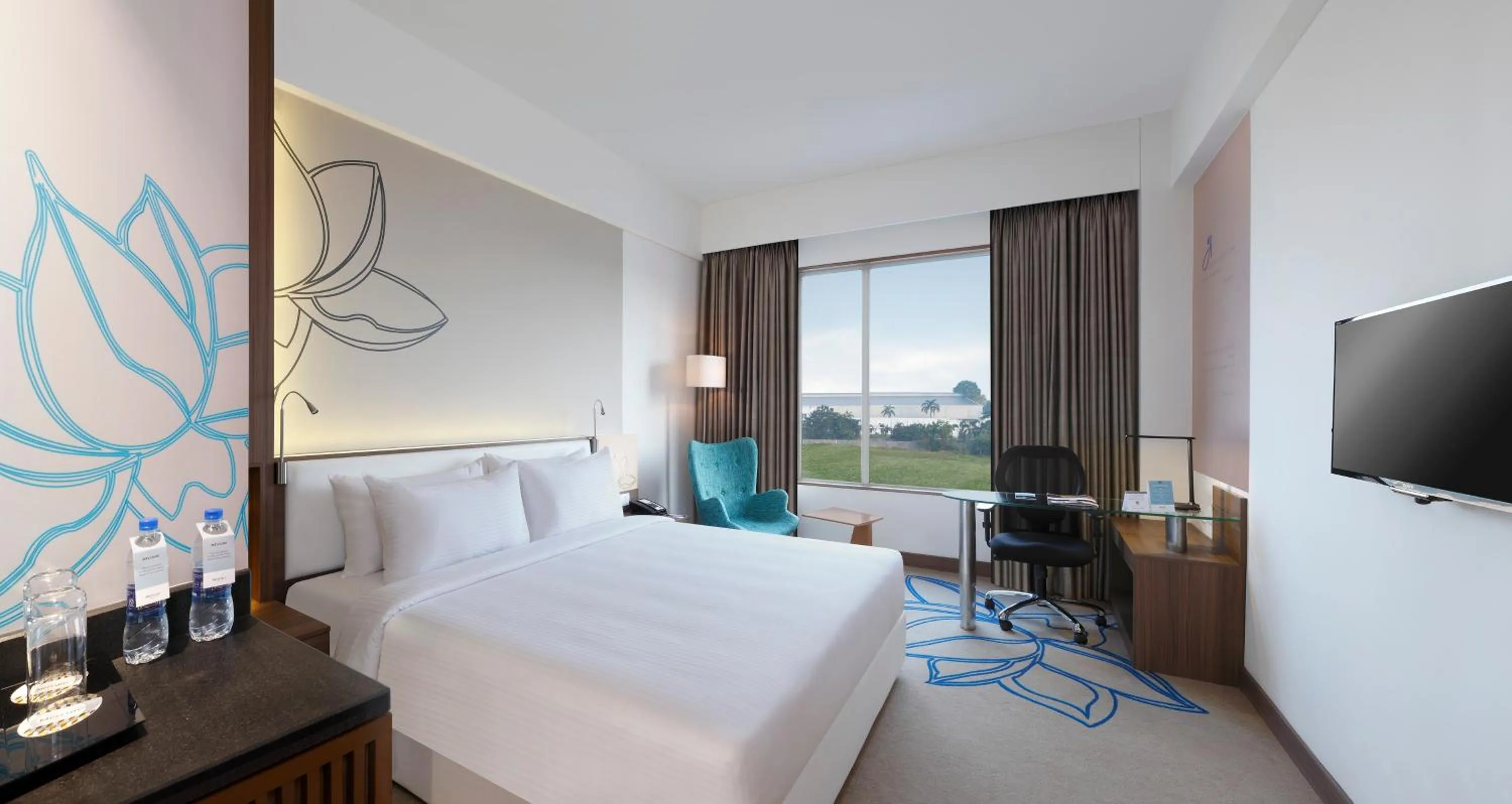 Bedroom, Bed in Mercure Chennai Sriperumbudur