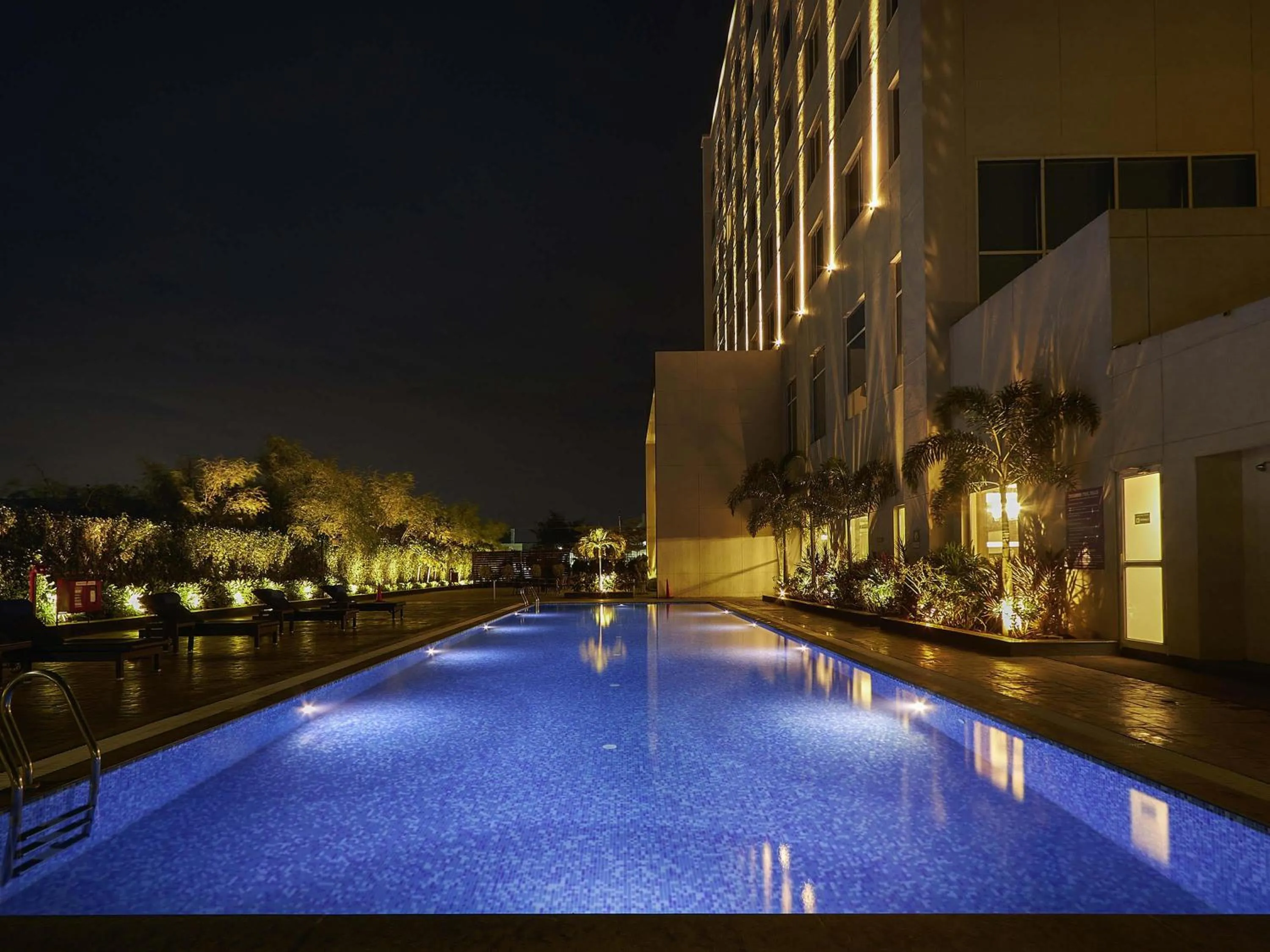 Pool view in Mercure Chennai Sriperumbudur