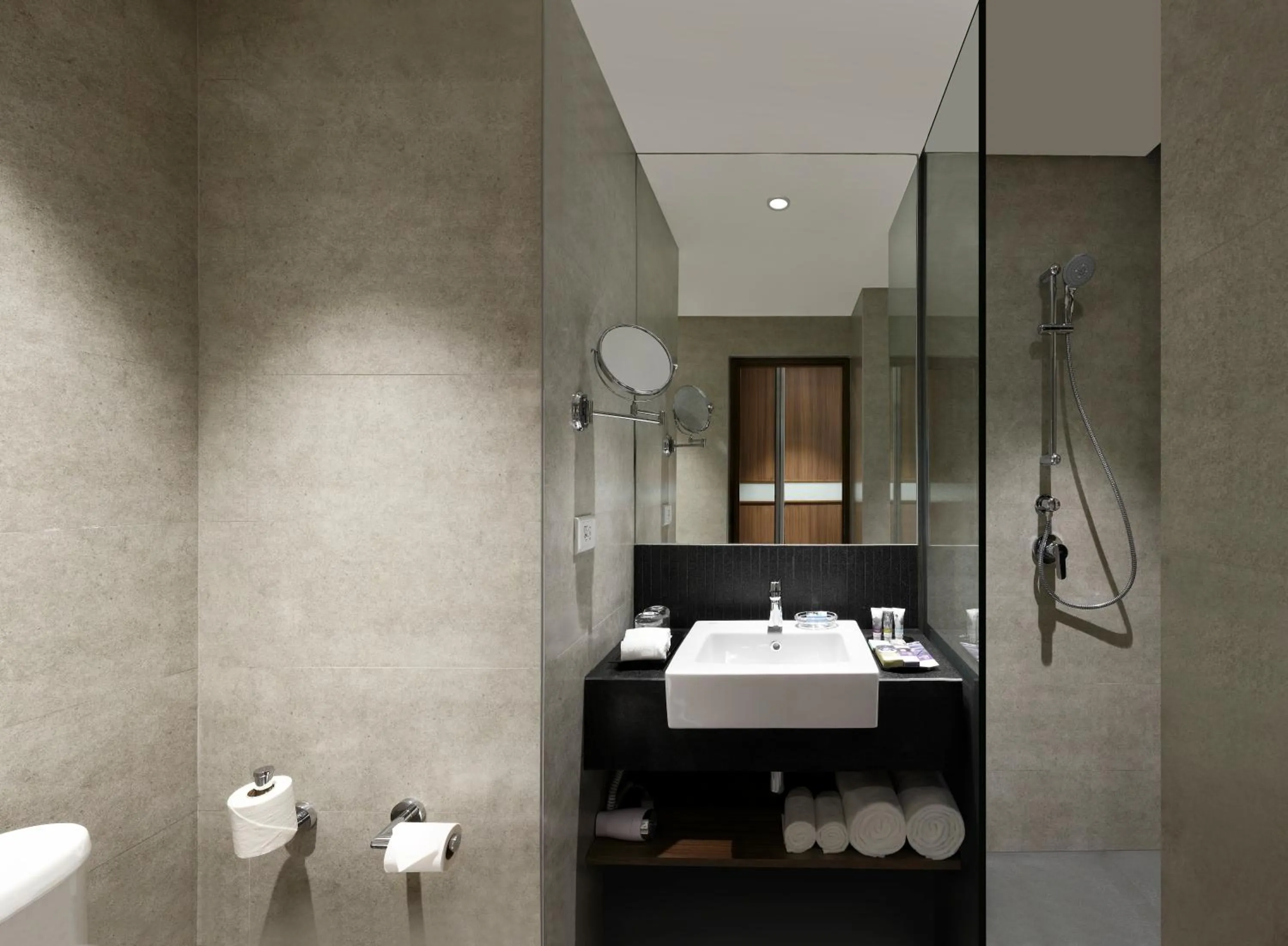 Bathroom in Mercure Chennai Sriperumbudur