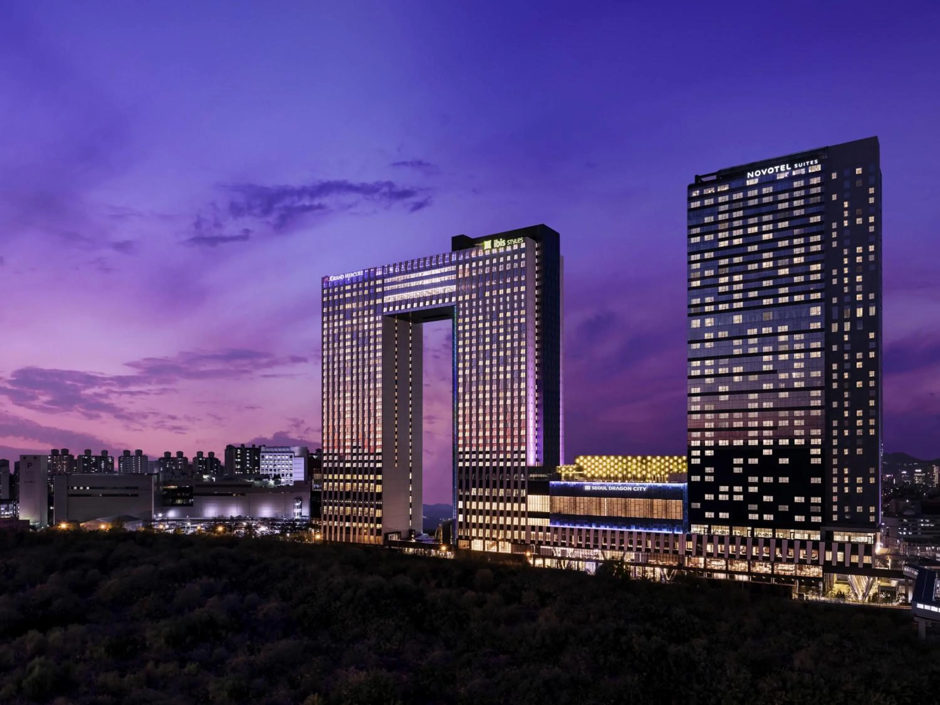 Property building in Grand Mercure Ambassador Hotel and Residences Seoul Yongsan