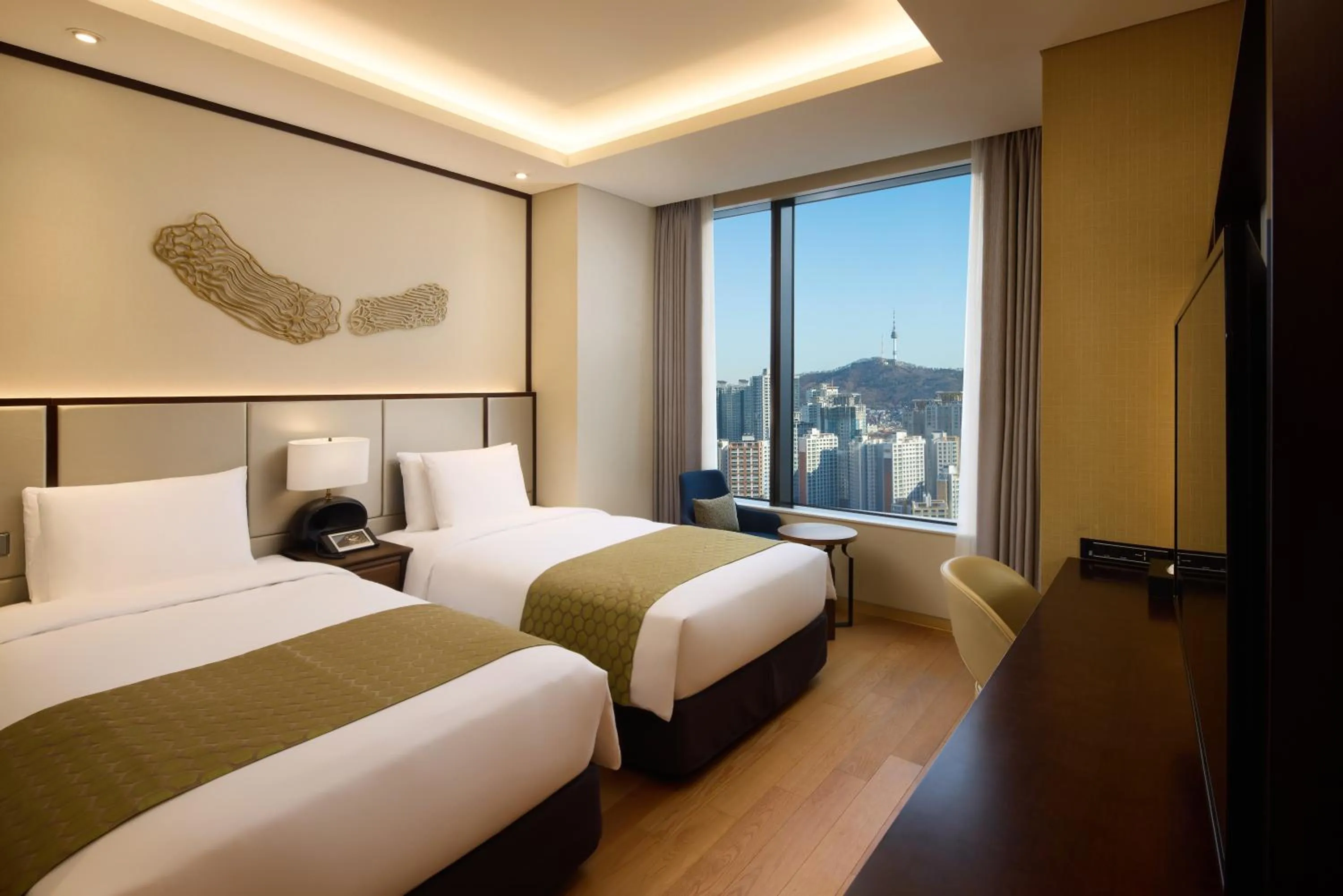 Bed in Grand Mercure Ambassador Hotel and Residences Seoul Yongsan