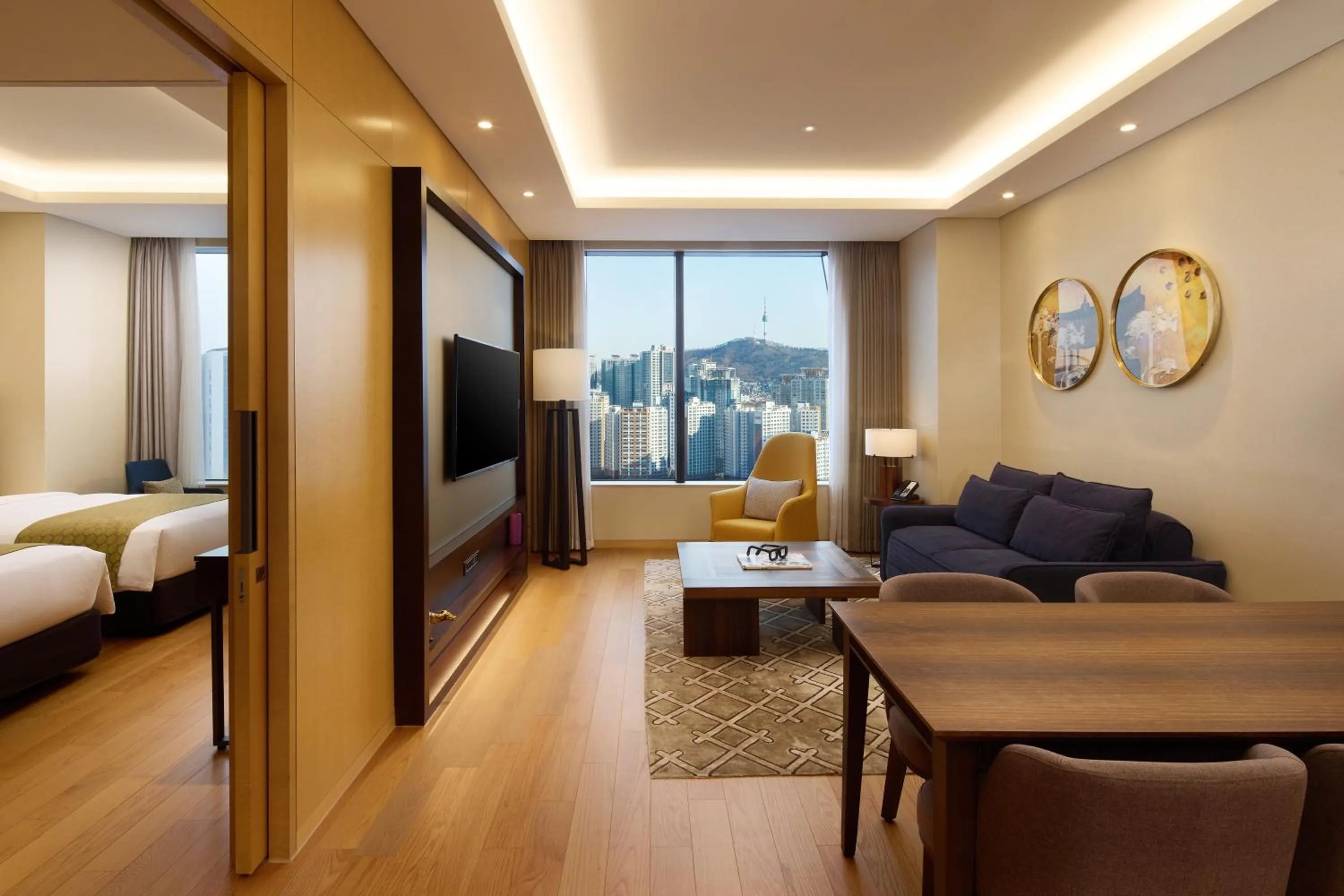 Bed in Grand Mercure Ambassador Hotel and Residences Seoul Yongsan