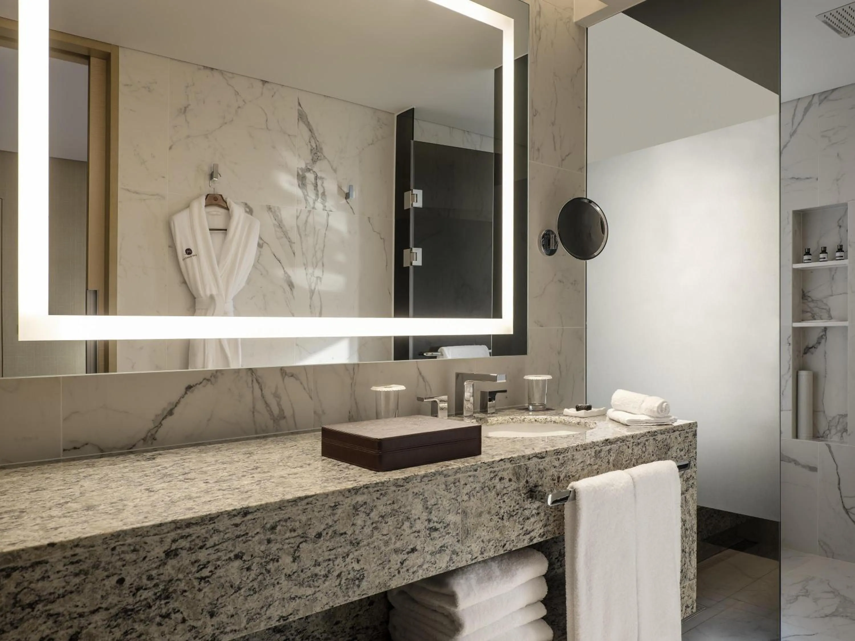 Bedroom in Grand Mercure Ambassador Hotel and Residences Seoul Yongsan