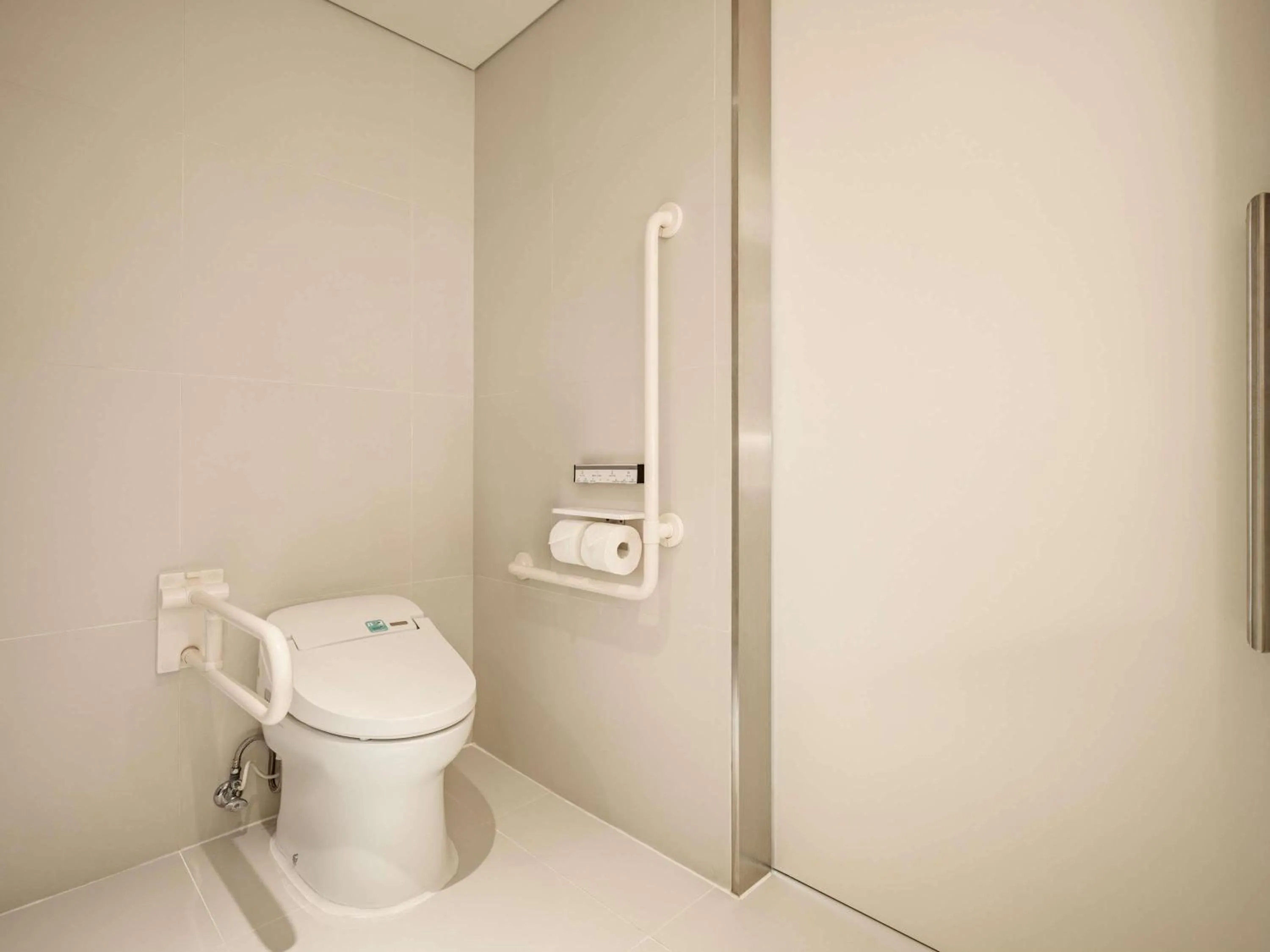 Bedroom in ibis Styles Ambassador Seoul Yongsan