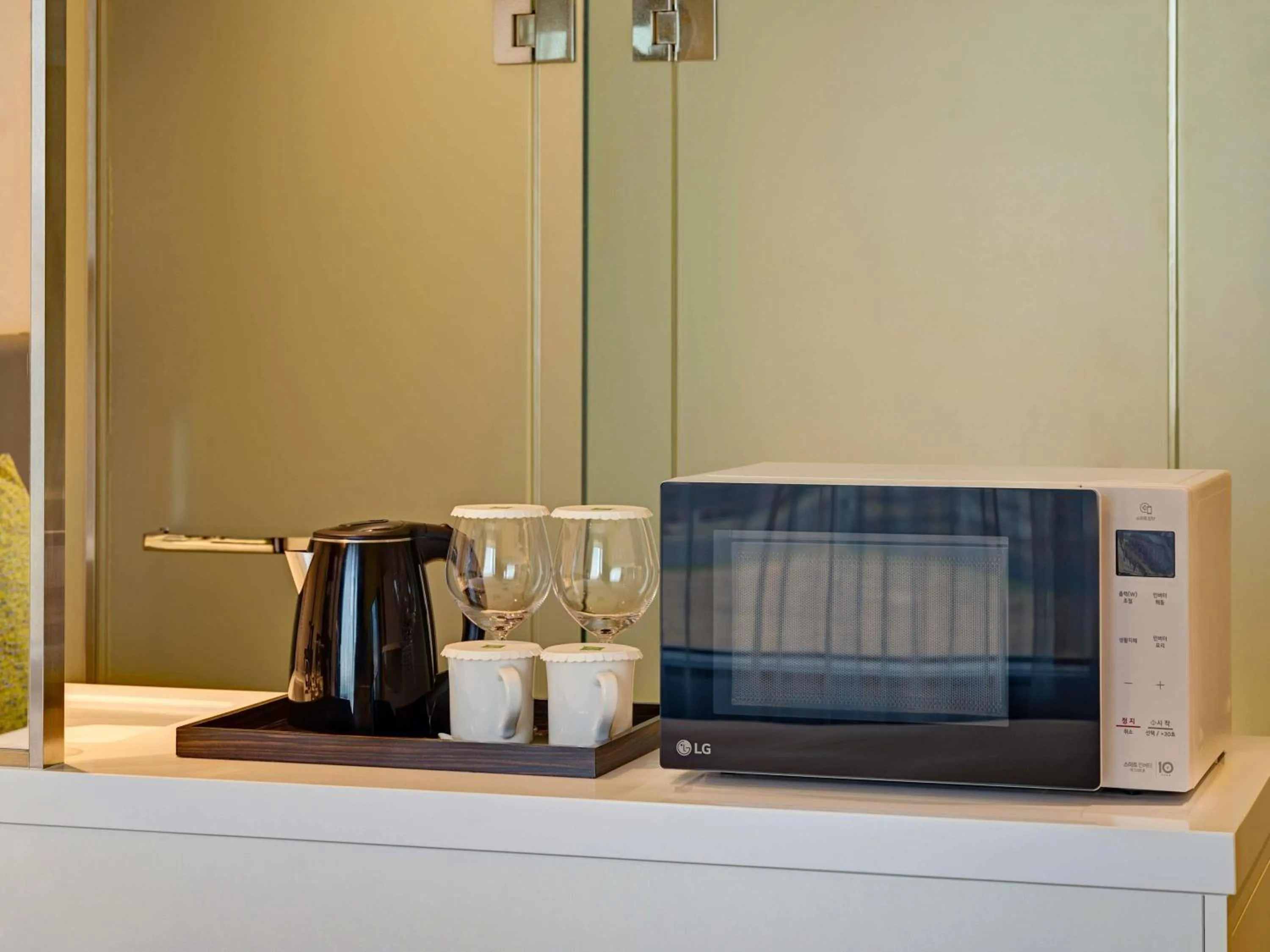 Bedroom in ibis Styles Ambassador Seoul Yongsan