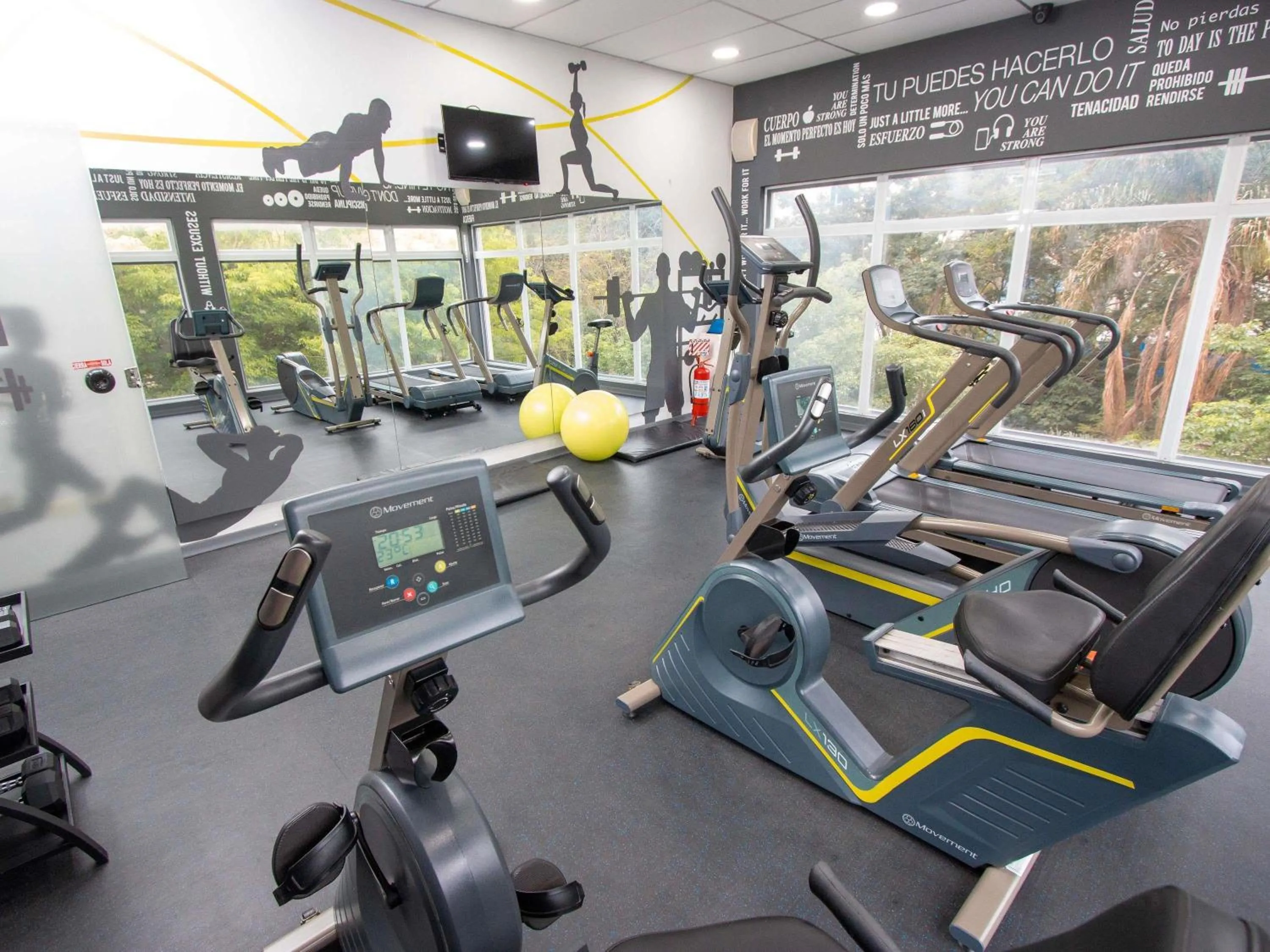 Fitness centre/facilities in ibis Asuncion