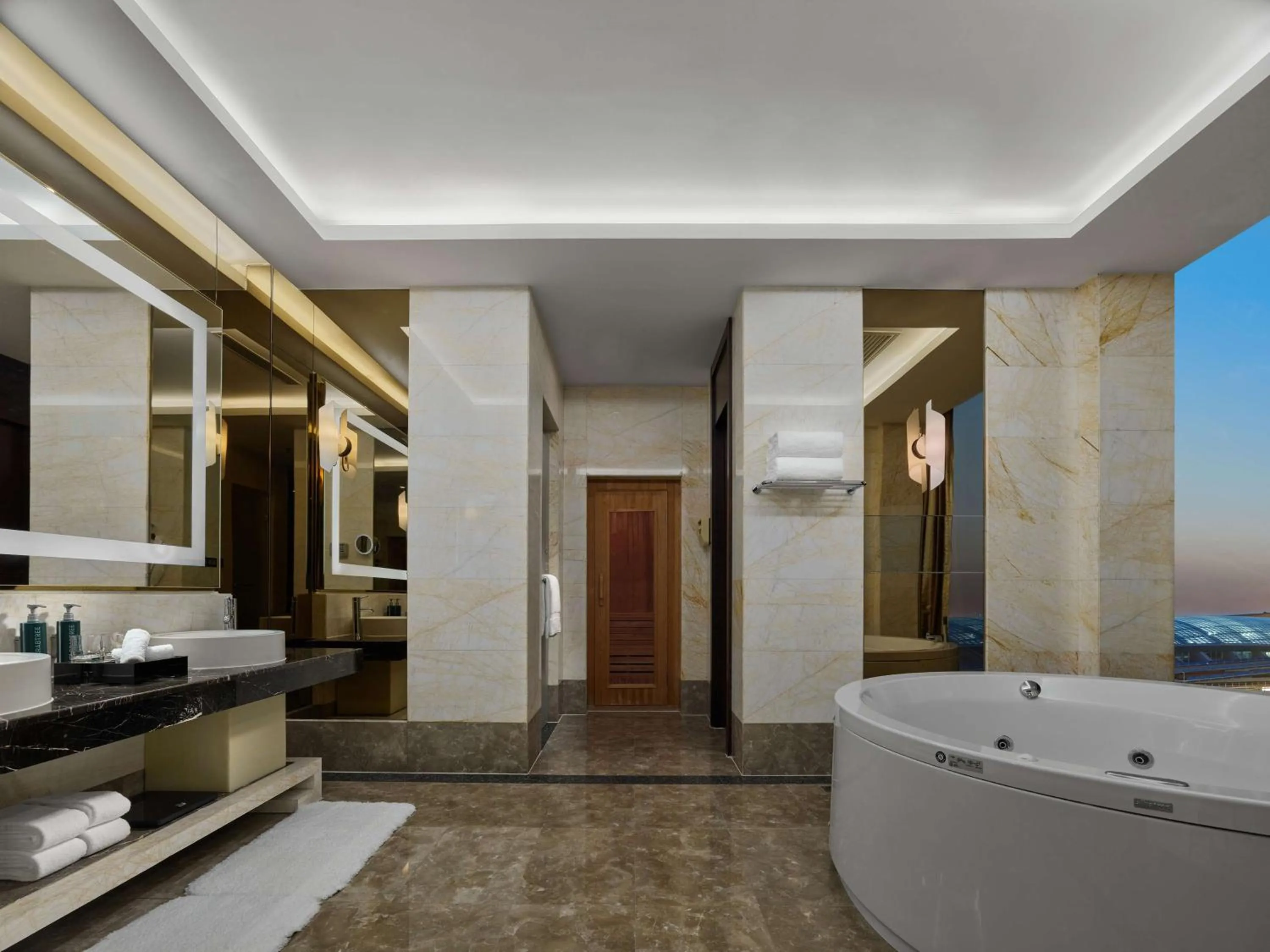 Bathroom in Hilton Beijing Capital Airport
