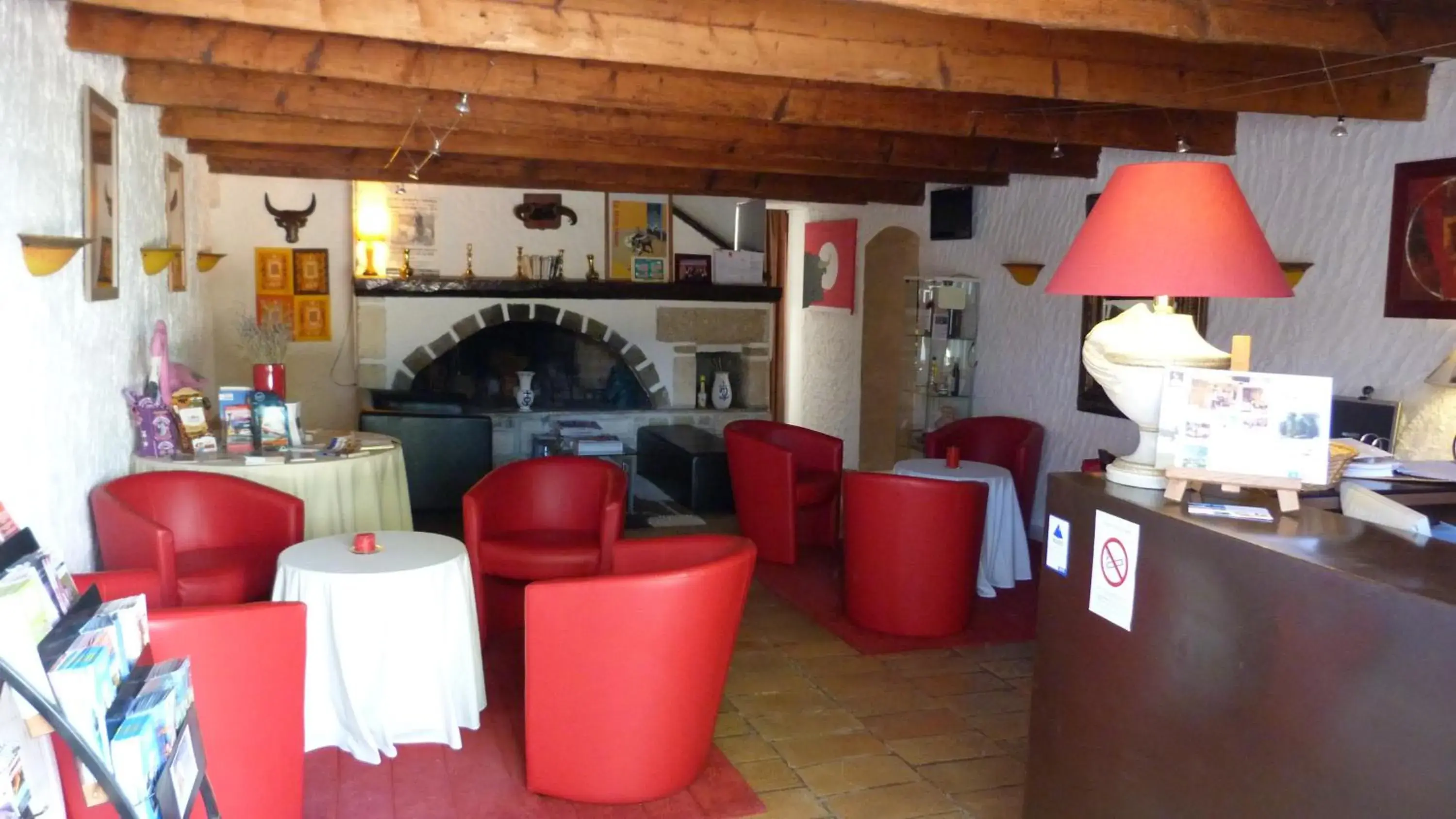 Standard Twin Room with Shower in Lou Garbin Standard Twin Room with Shower in Lou Garbin