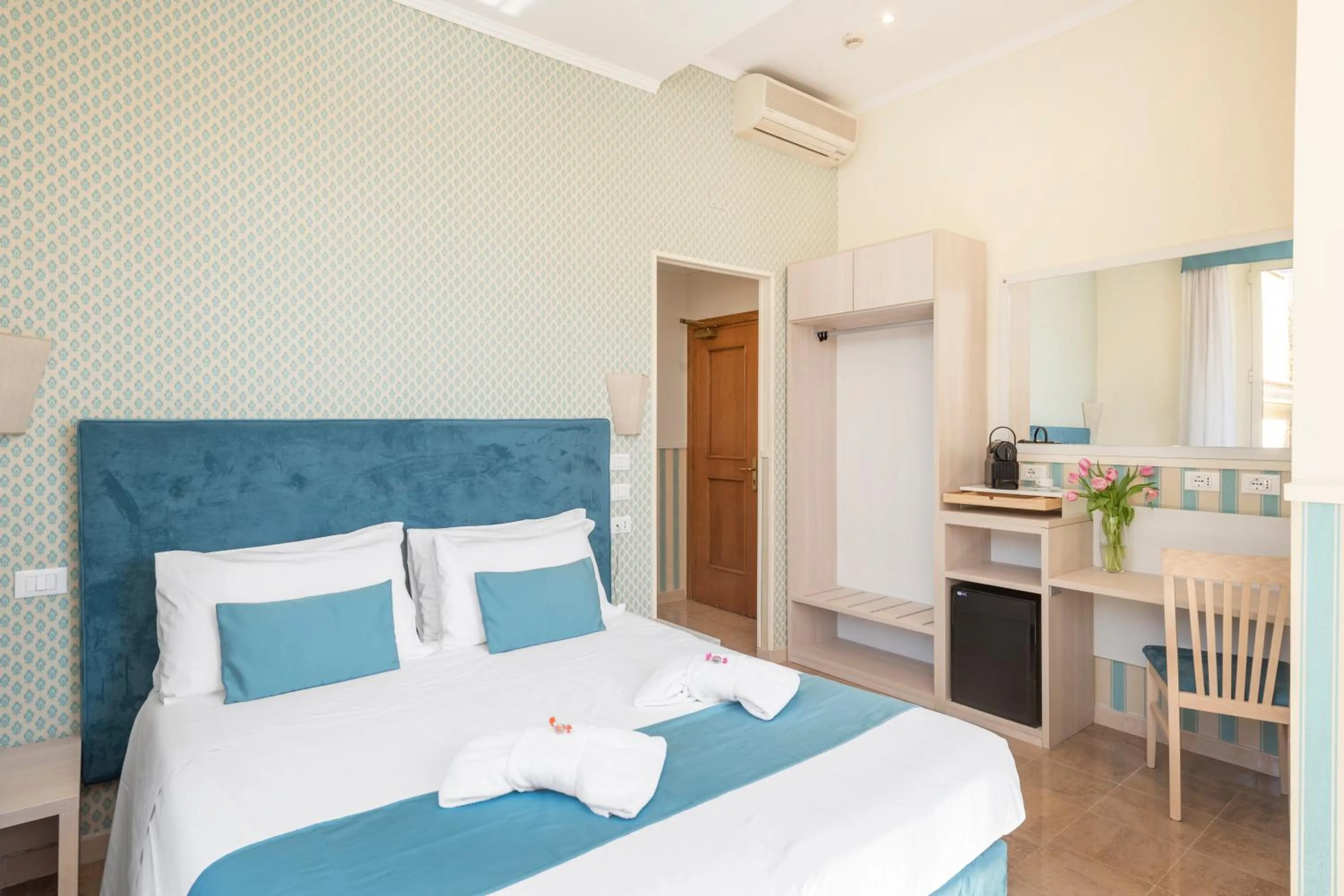 Bedroom, Bed in Hotel Parker - Gruppo BLAM HOTELS