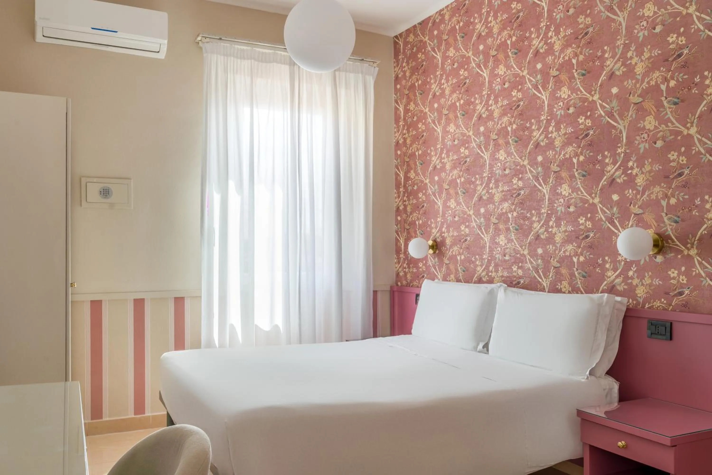 Bedroom, Bed in Hotel Parker - Gruppo BLAM HOTELS