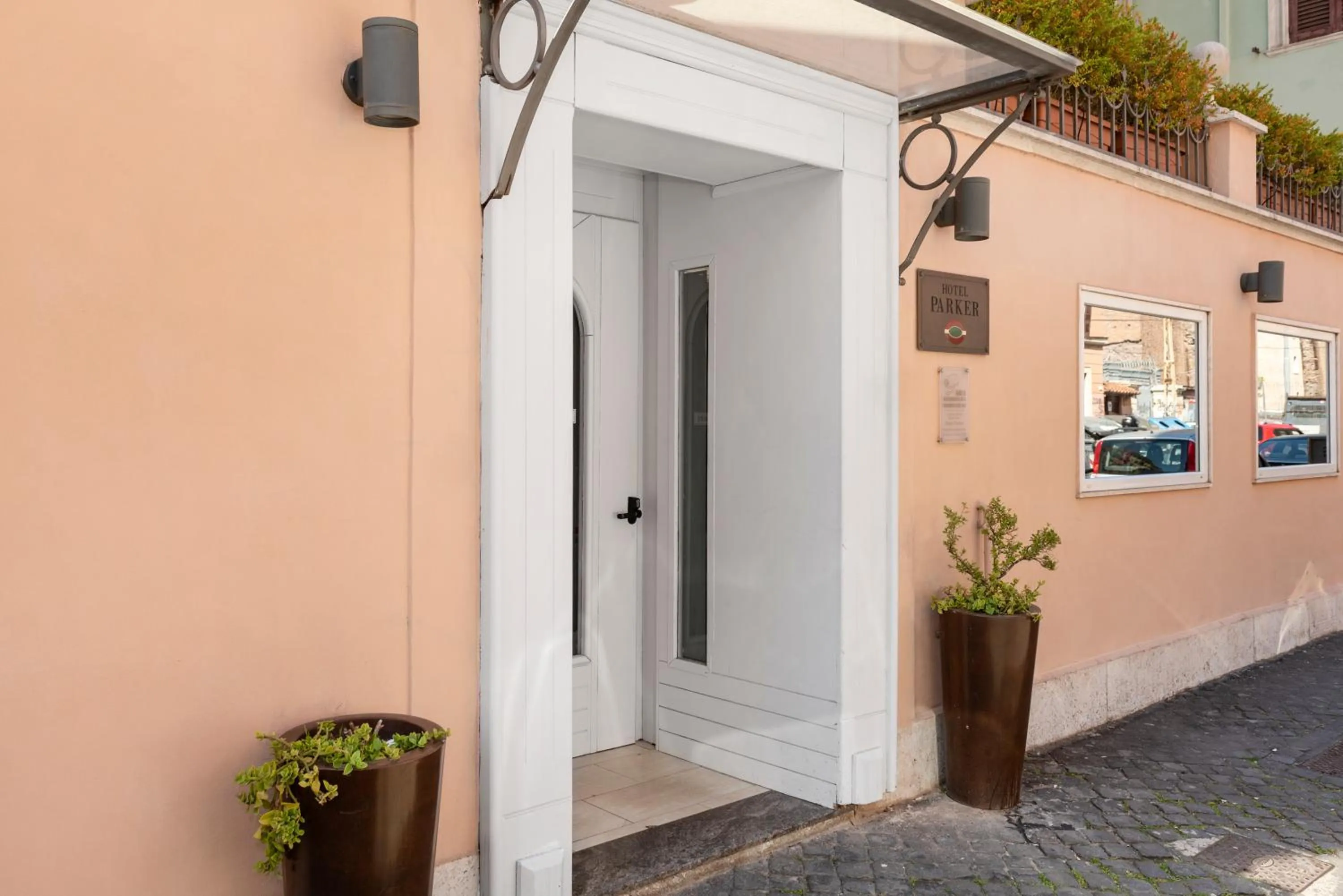 Property building in Hotel Parker - Gruppo BLAM HOTELS
