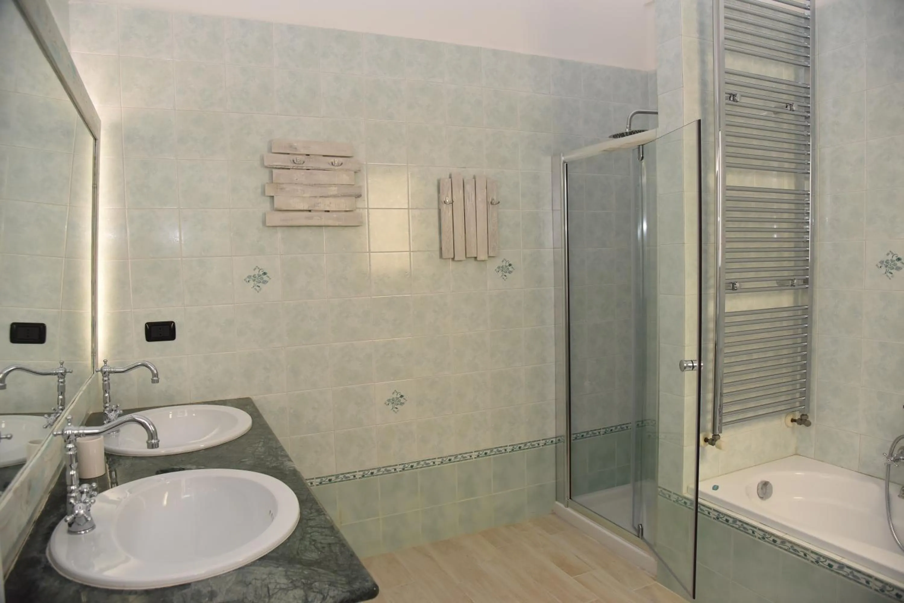 Shower in Ai Raggi di Sole