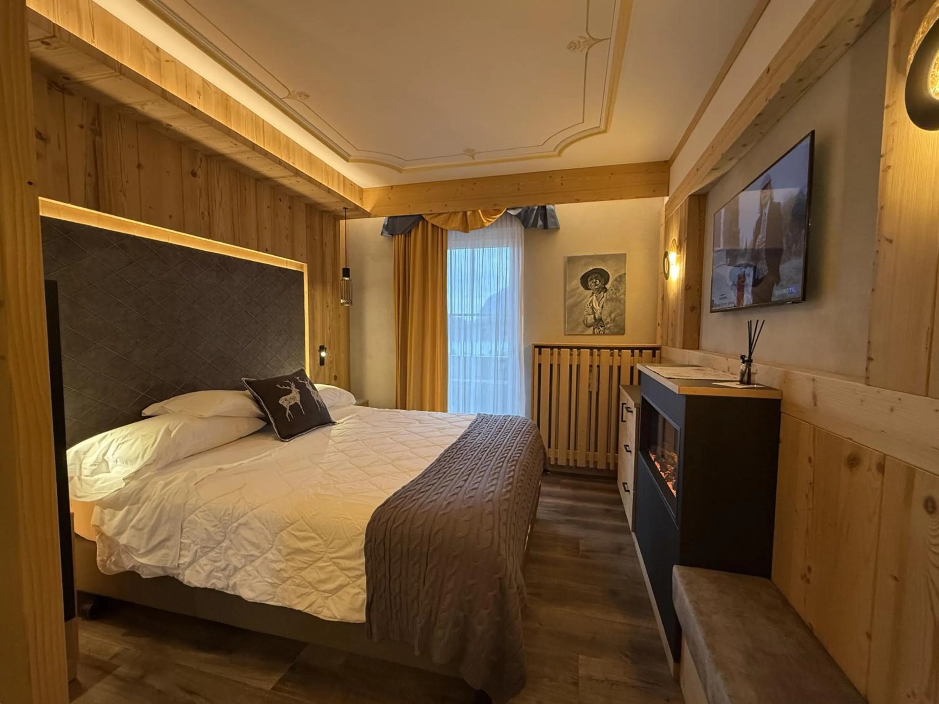 Bed in Alexander Hotel Alpine Wellness Dolomites