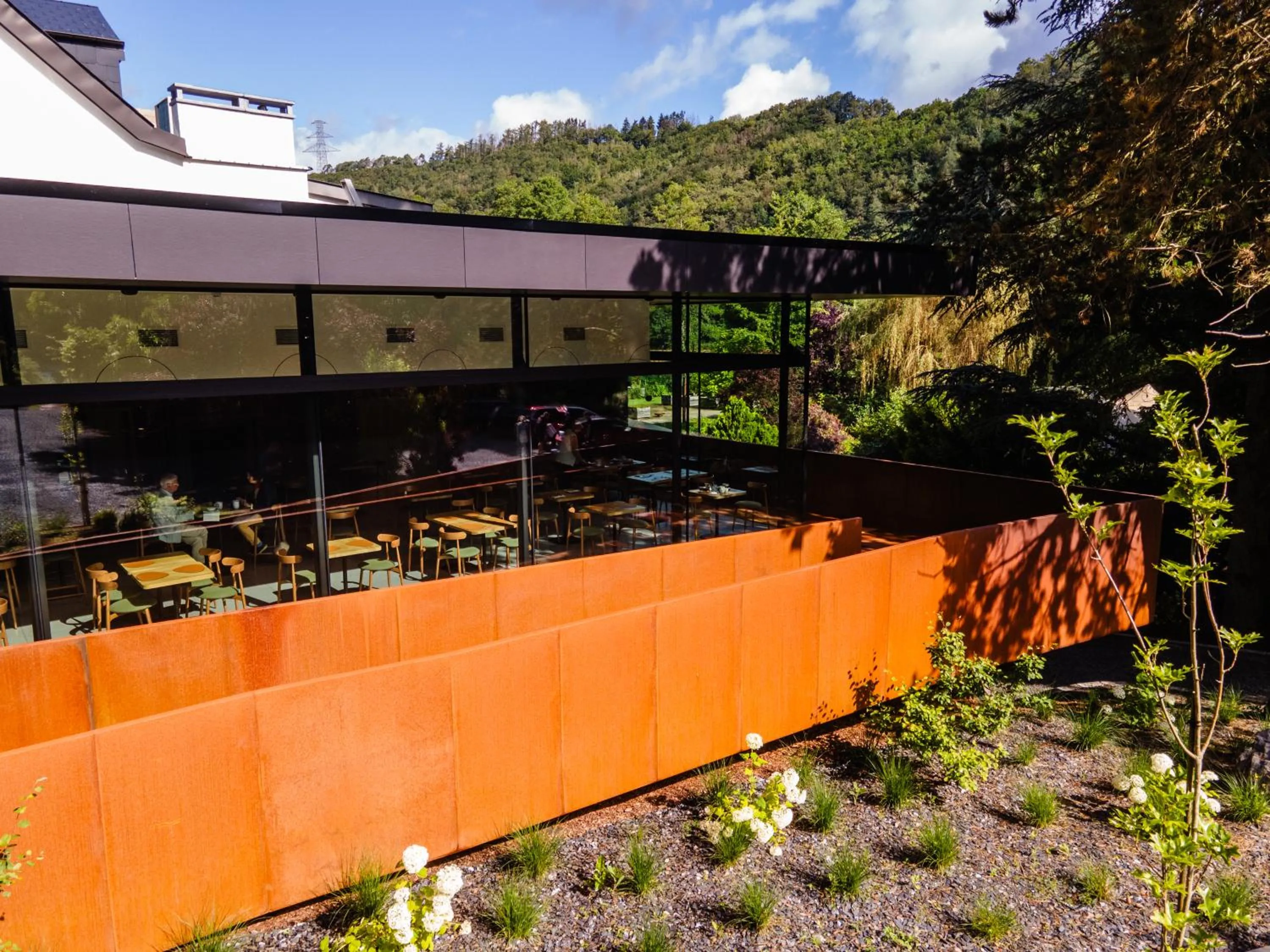 Breakfast in Hostellerie La Claire Fontaine, Logis hôtels & Spa