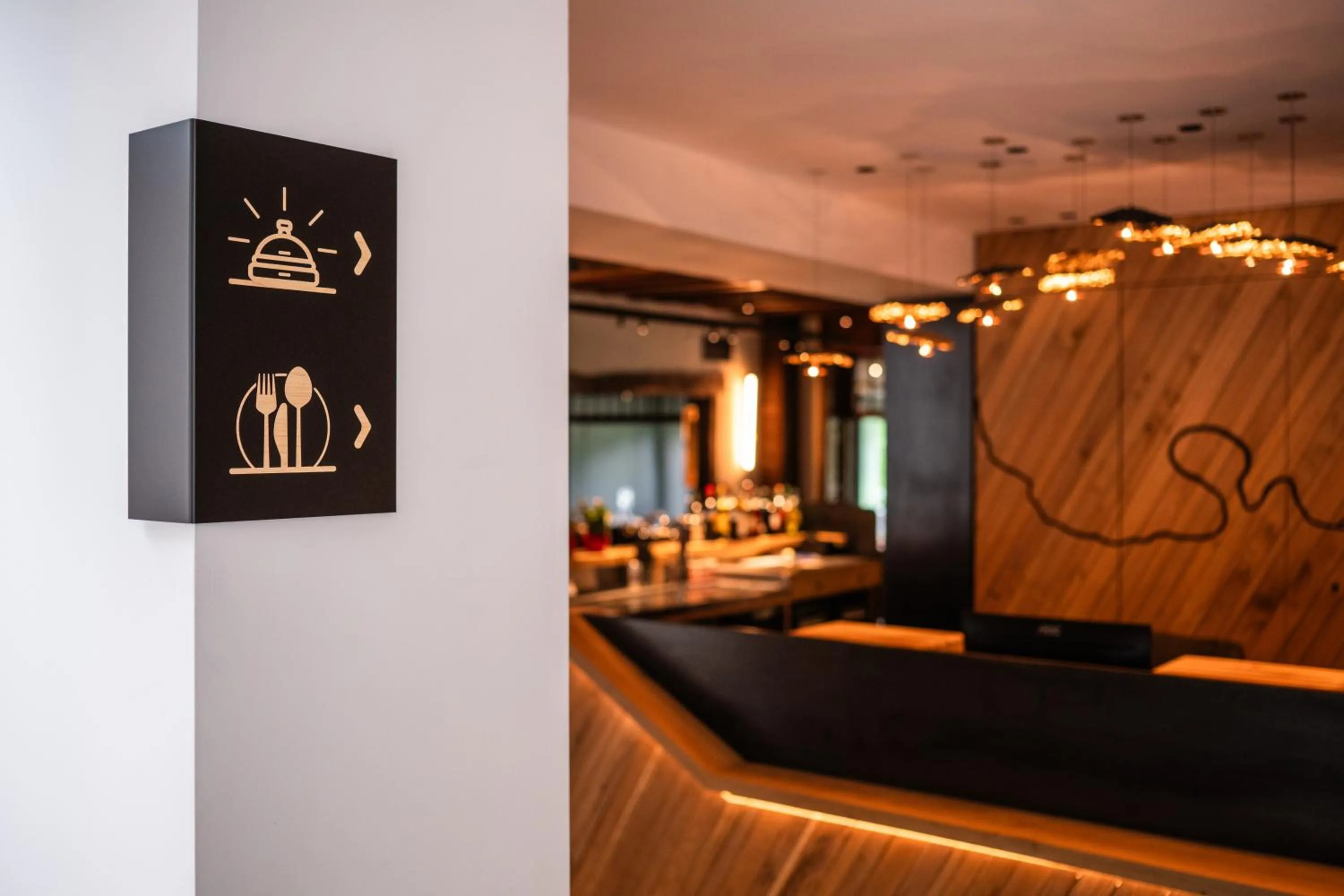 Decorative detail in Hostellerie La Claire Fontaine, Logis hôtels & Spa