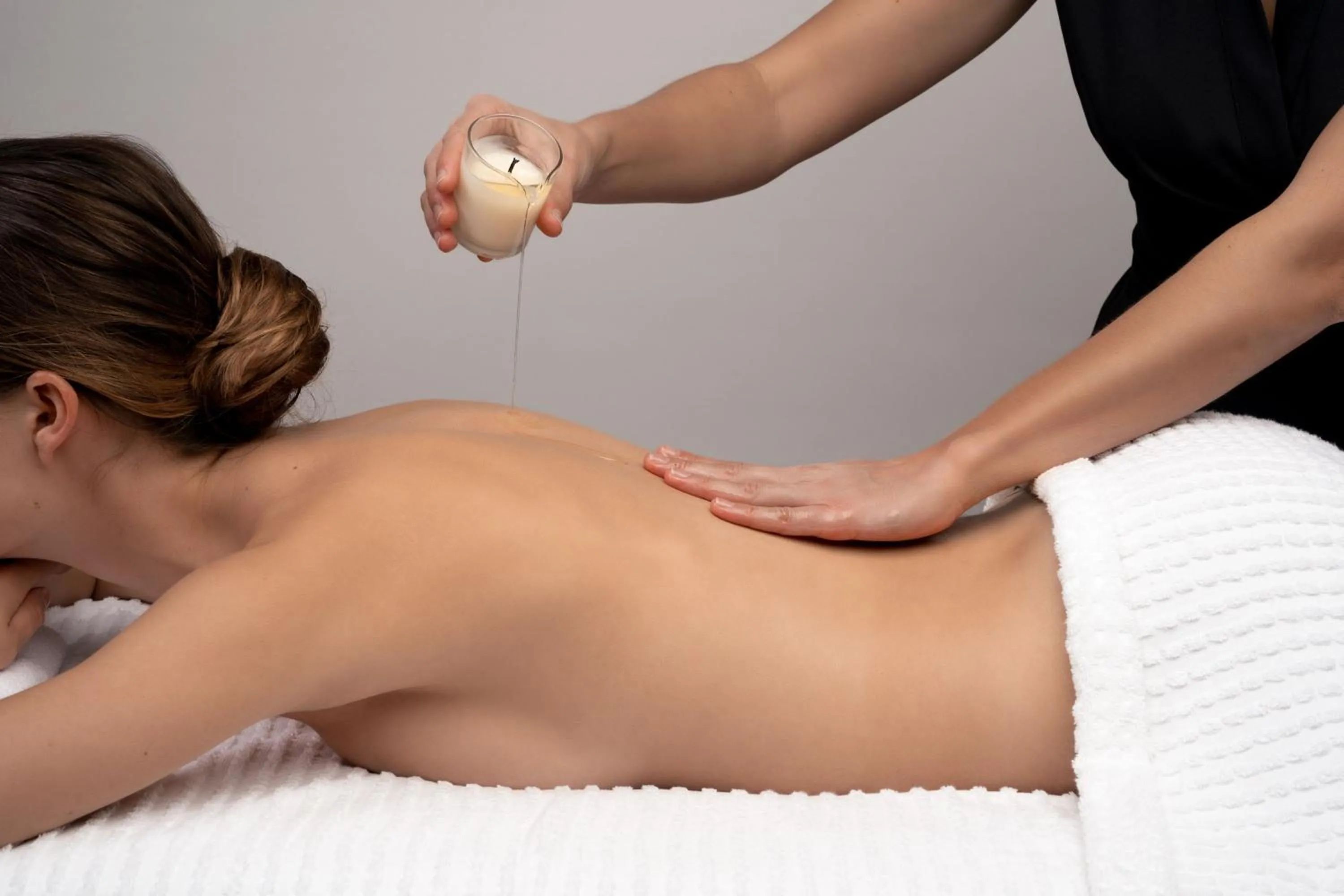 Massage in Hostellerie La Claire Fontaine, Logis hôtels & Spa