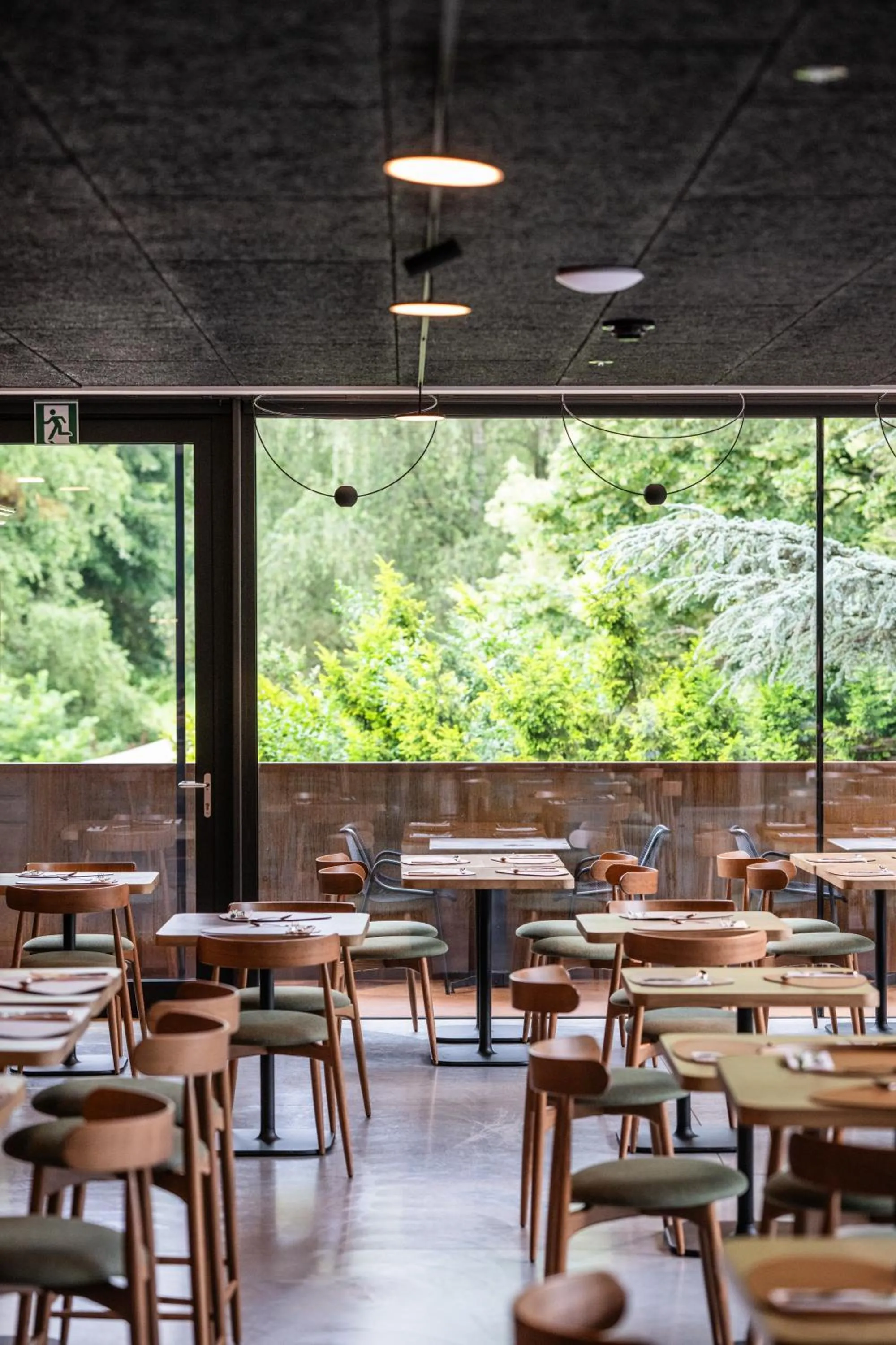 Restaurant/places to eat in Hostellerie La Claire Fontaine, Logis hôtels & Spa