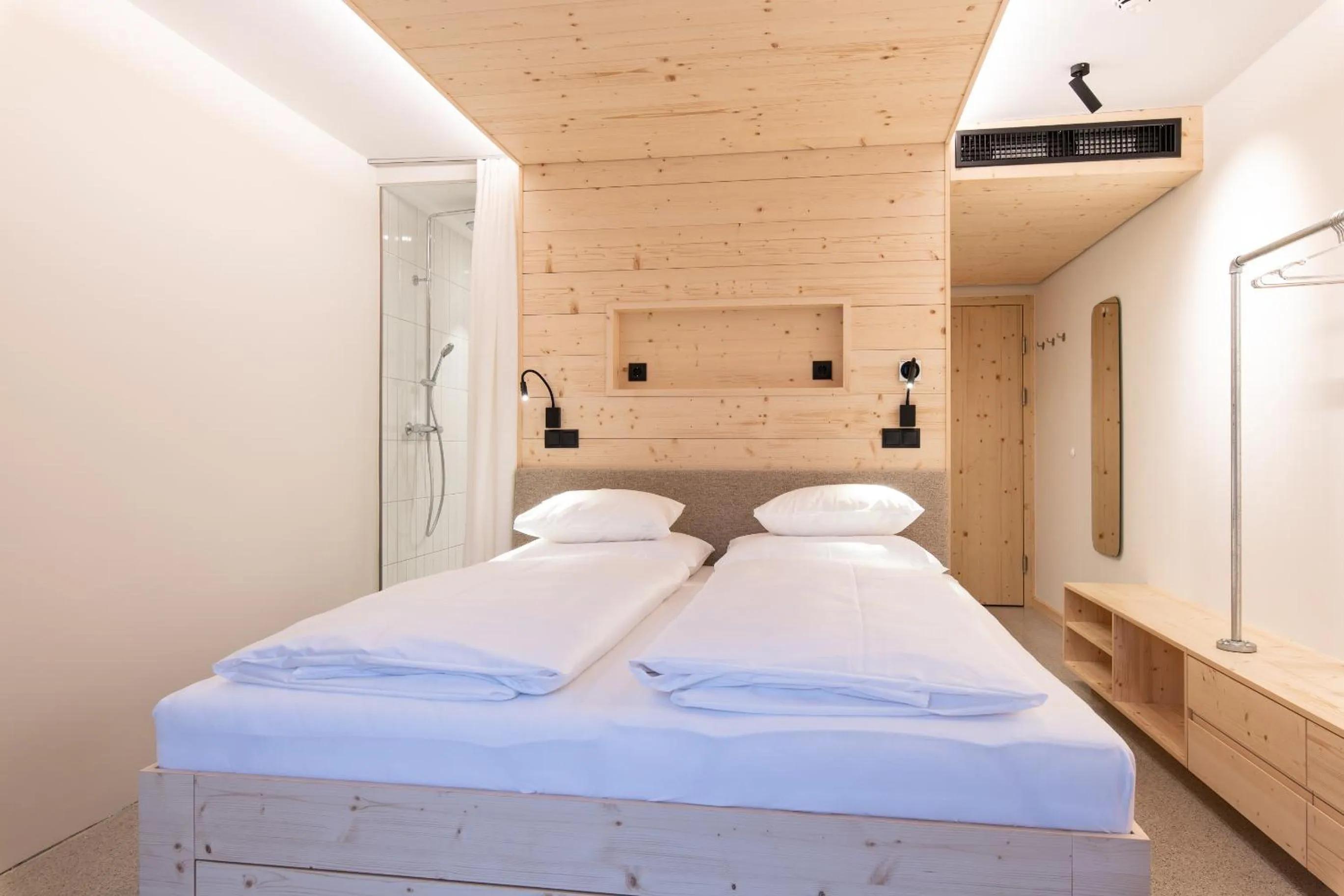 Bed in Mari Pop Hotel