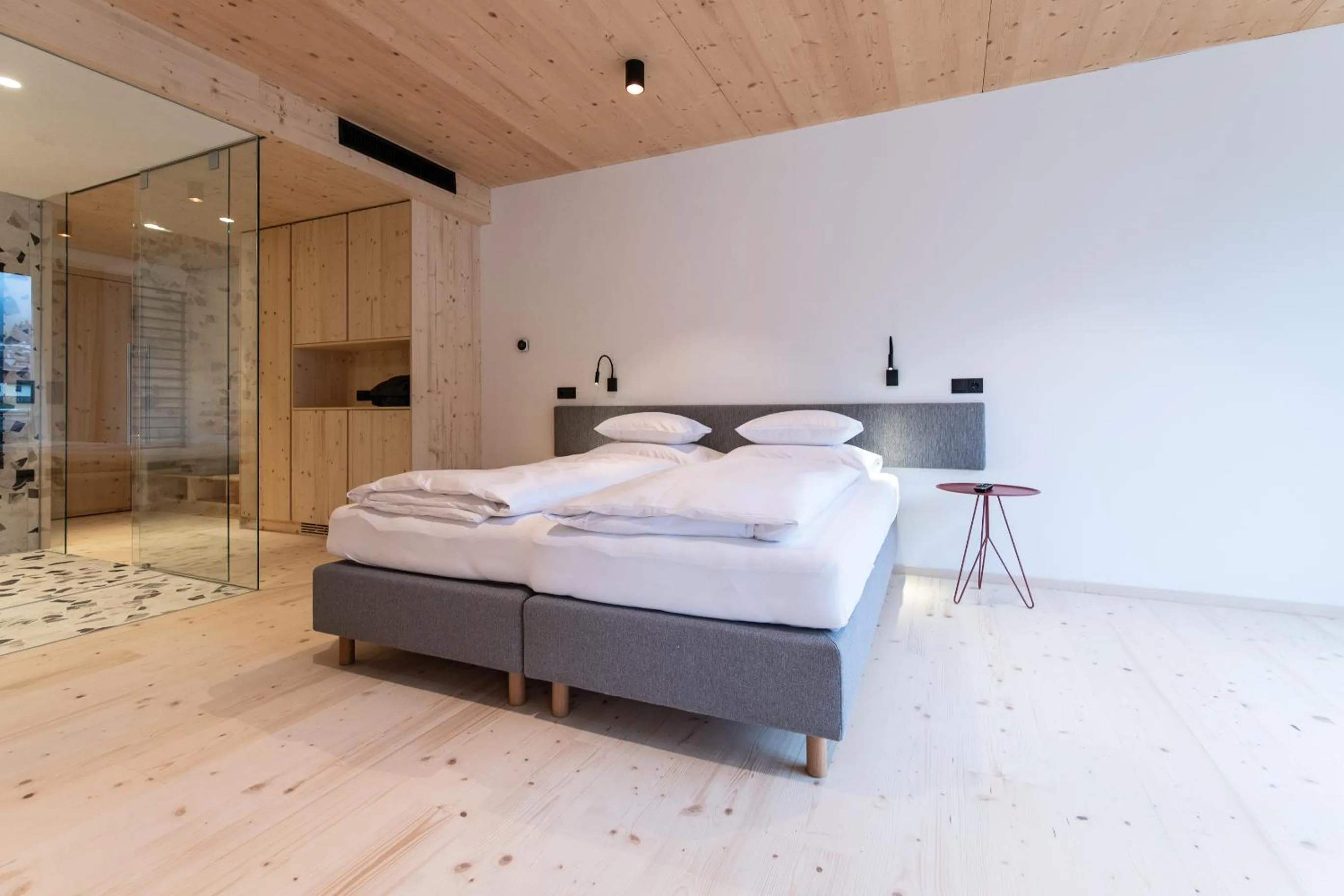 Bed in Mari Pop Hotel