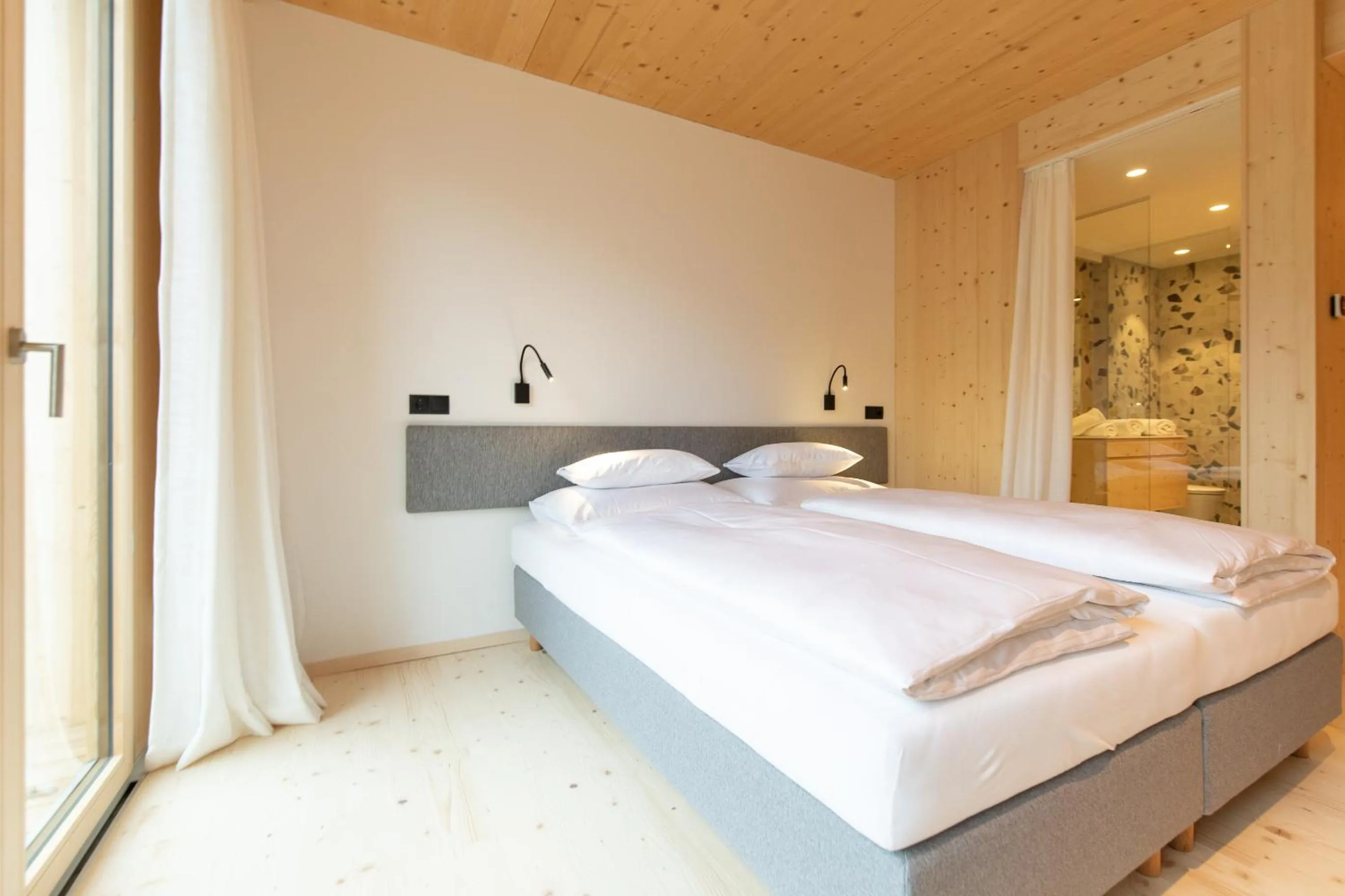 Bed in Mari Pop Hotel