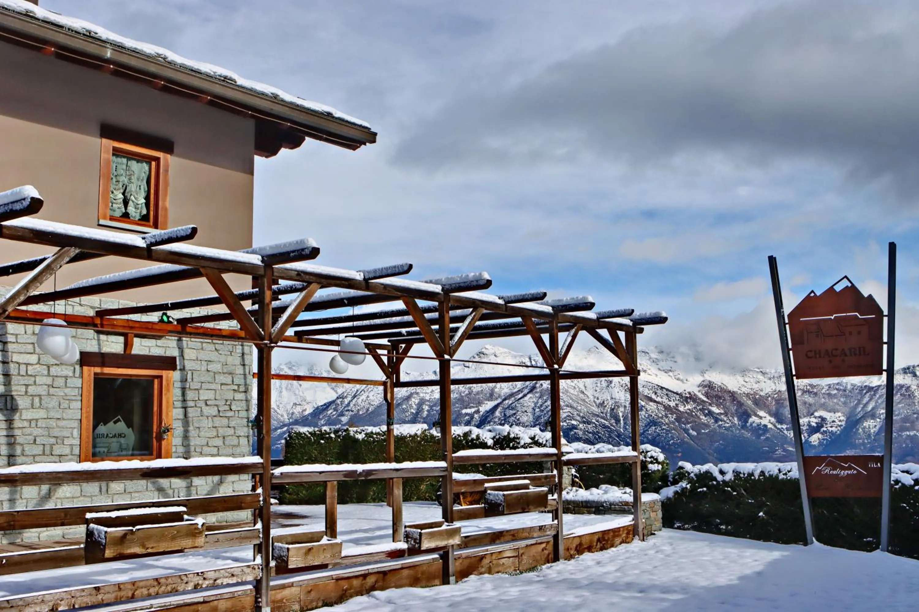 Property building in Hotel Chacaril