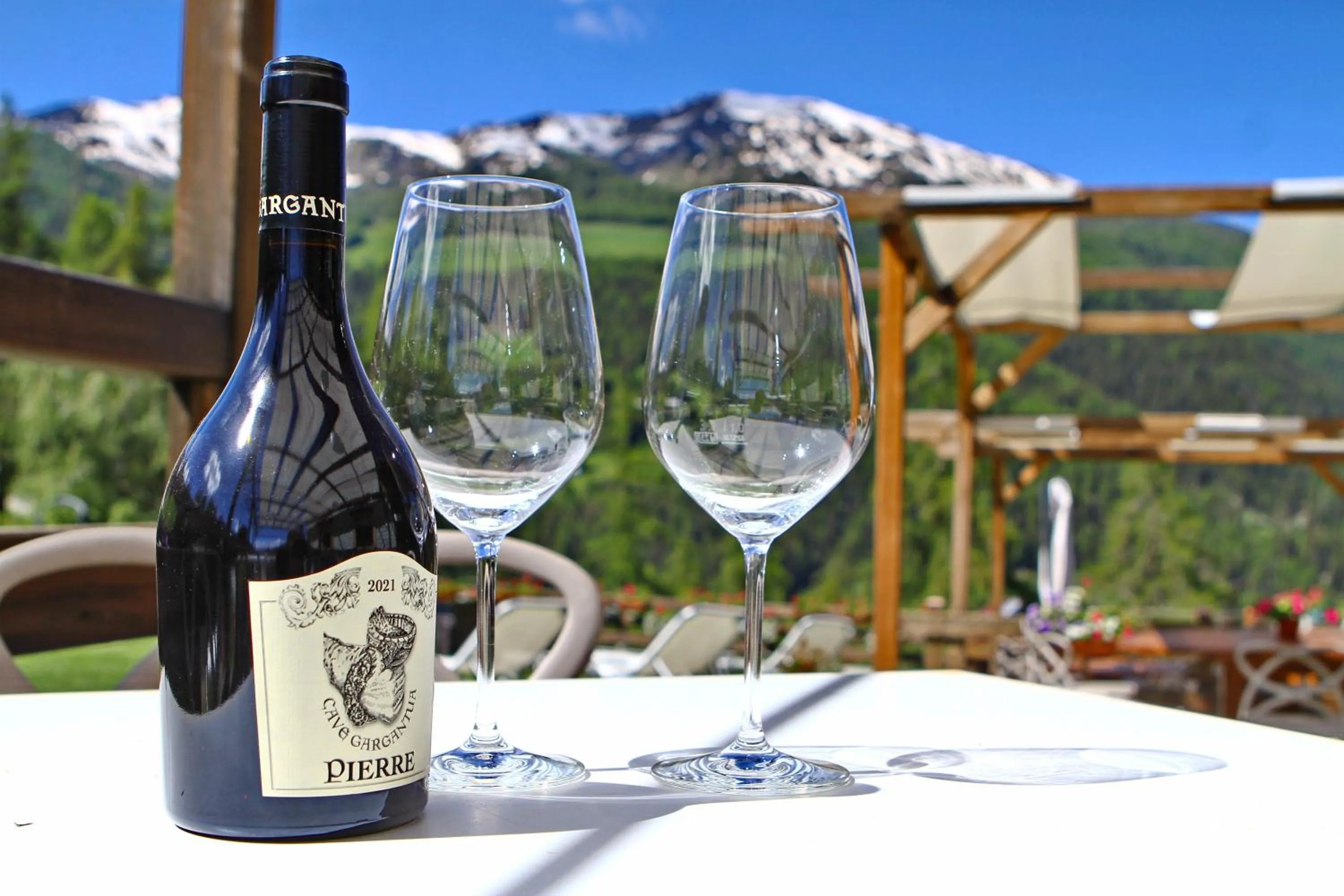 Food and drinks in Hotel Chacaril