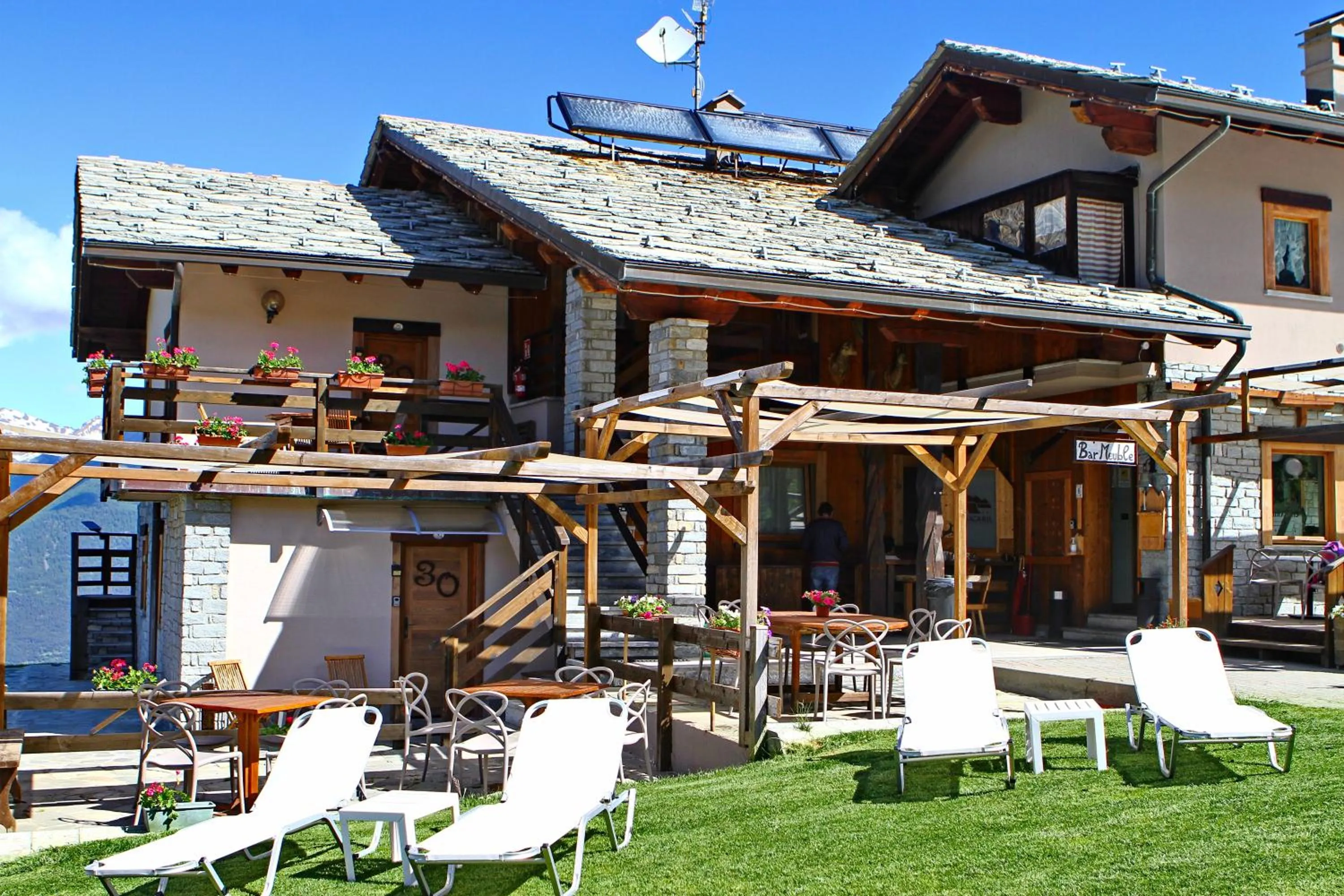 Property building in Hotel Chacaril