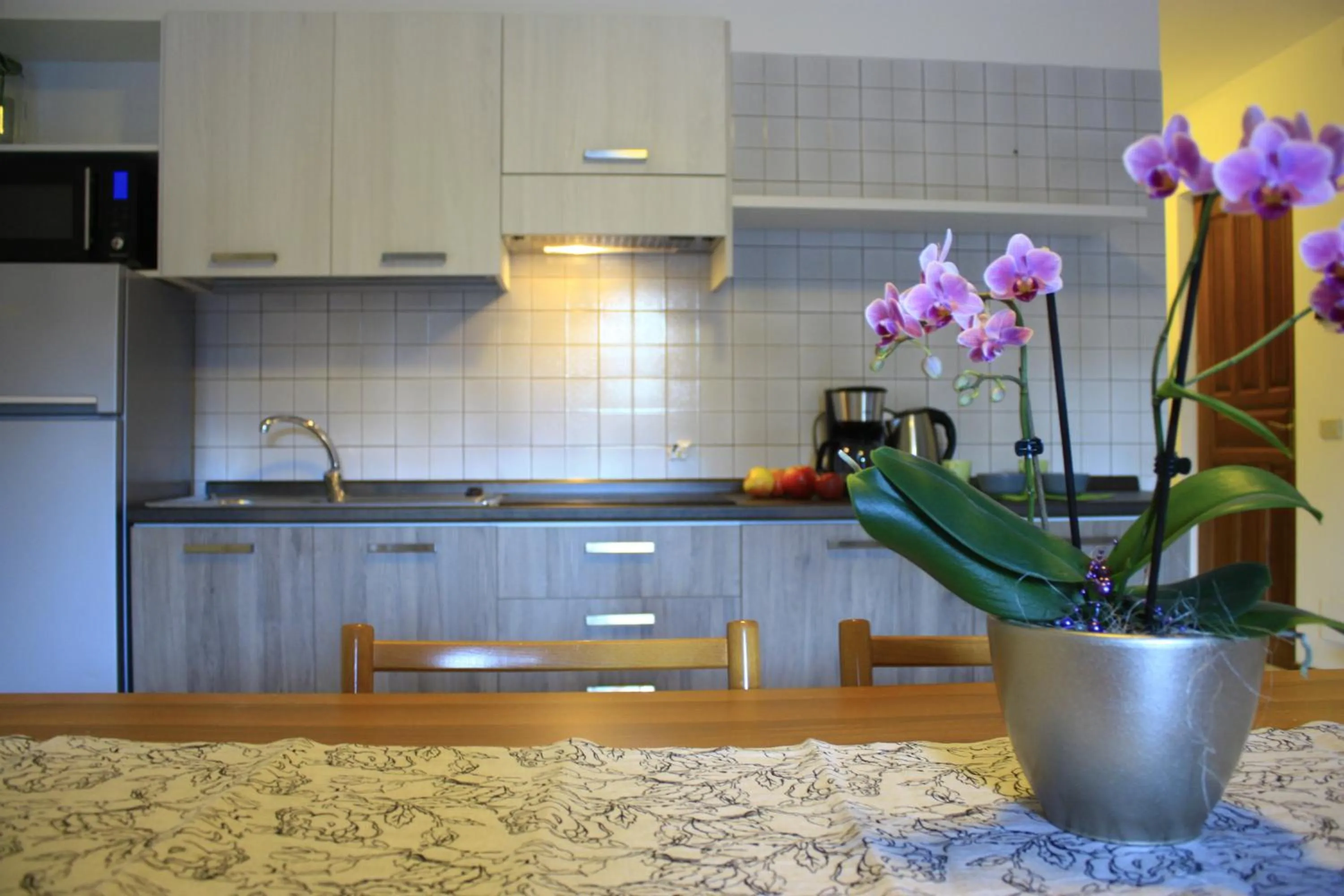 Dining area in 3MÙZEN apartments