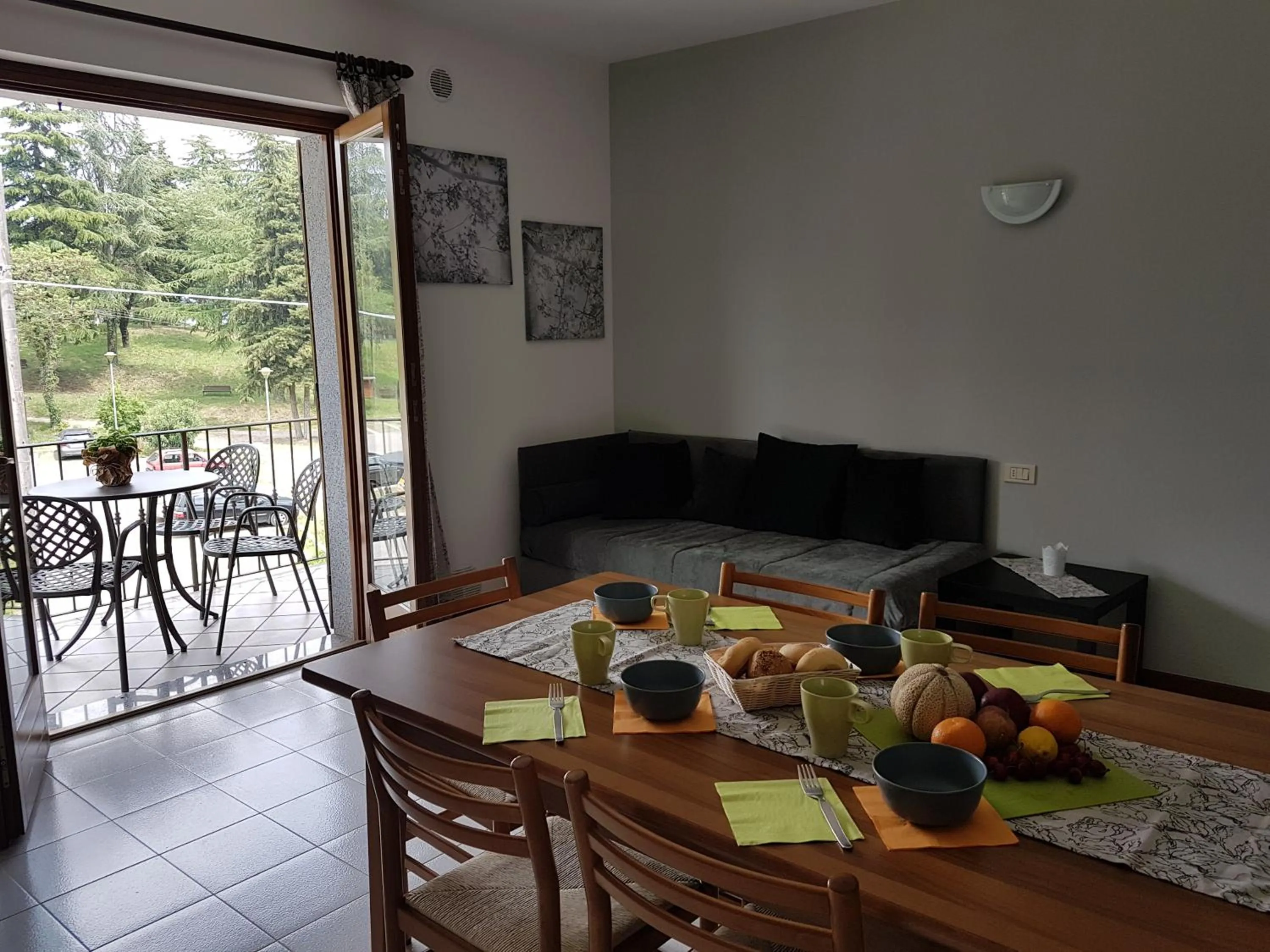 Dining area in 3MÙZEN apartments