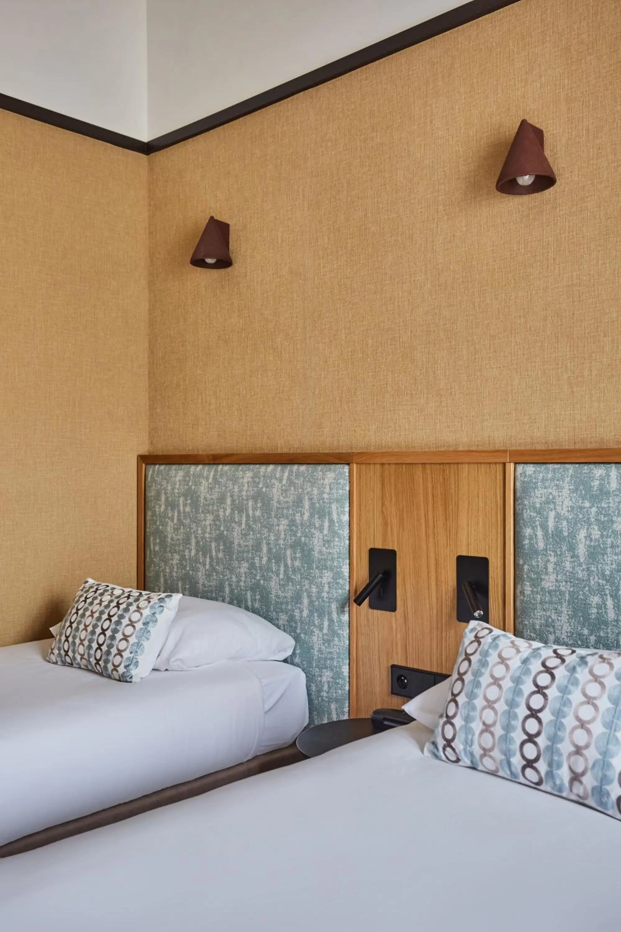 Photo of the whole room, Bed in Amiral-Fondary