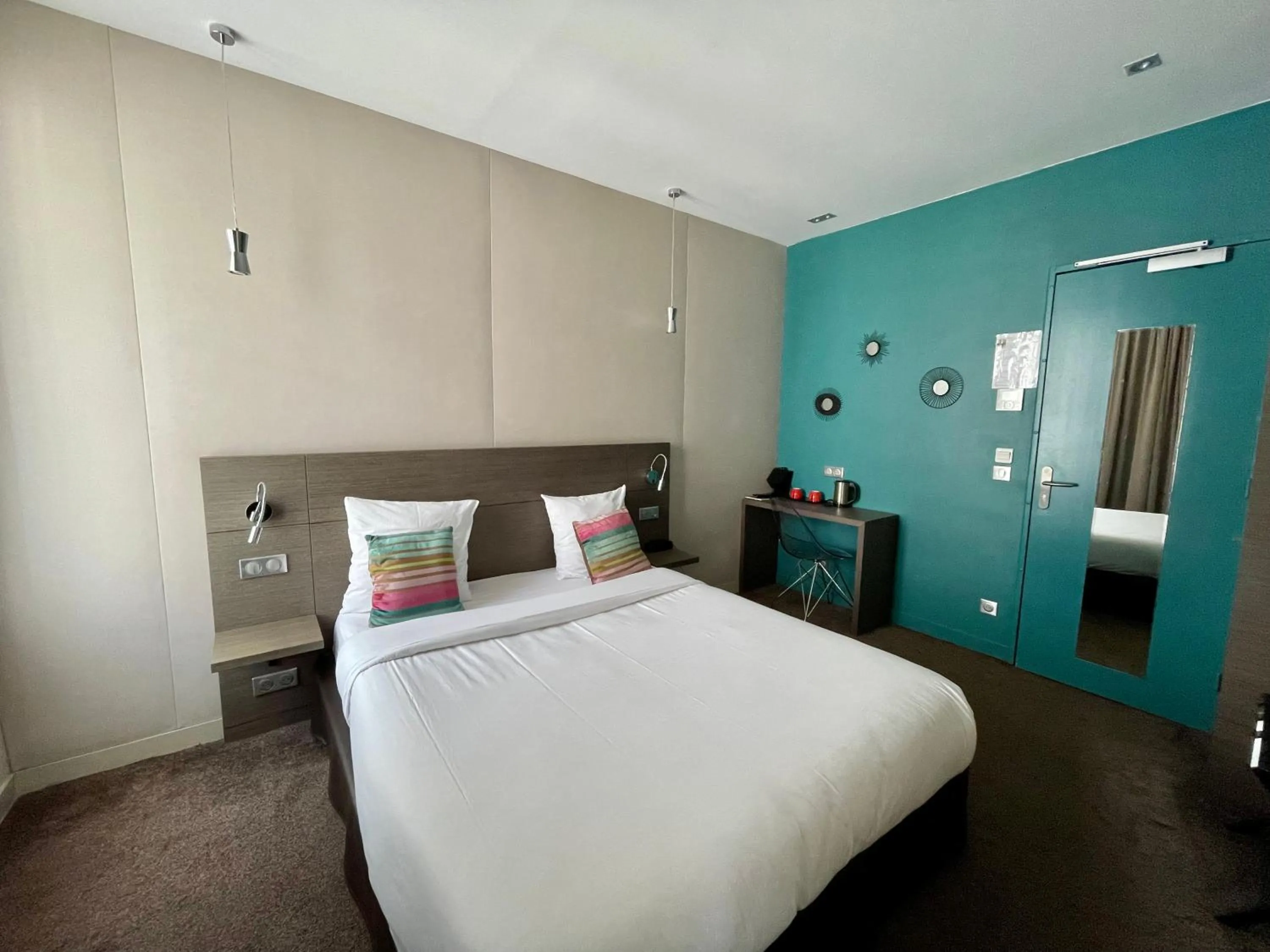 Photo of the whole room, Bed in Amiral-Fondary